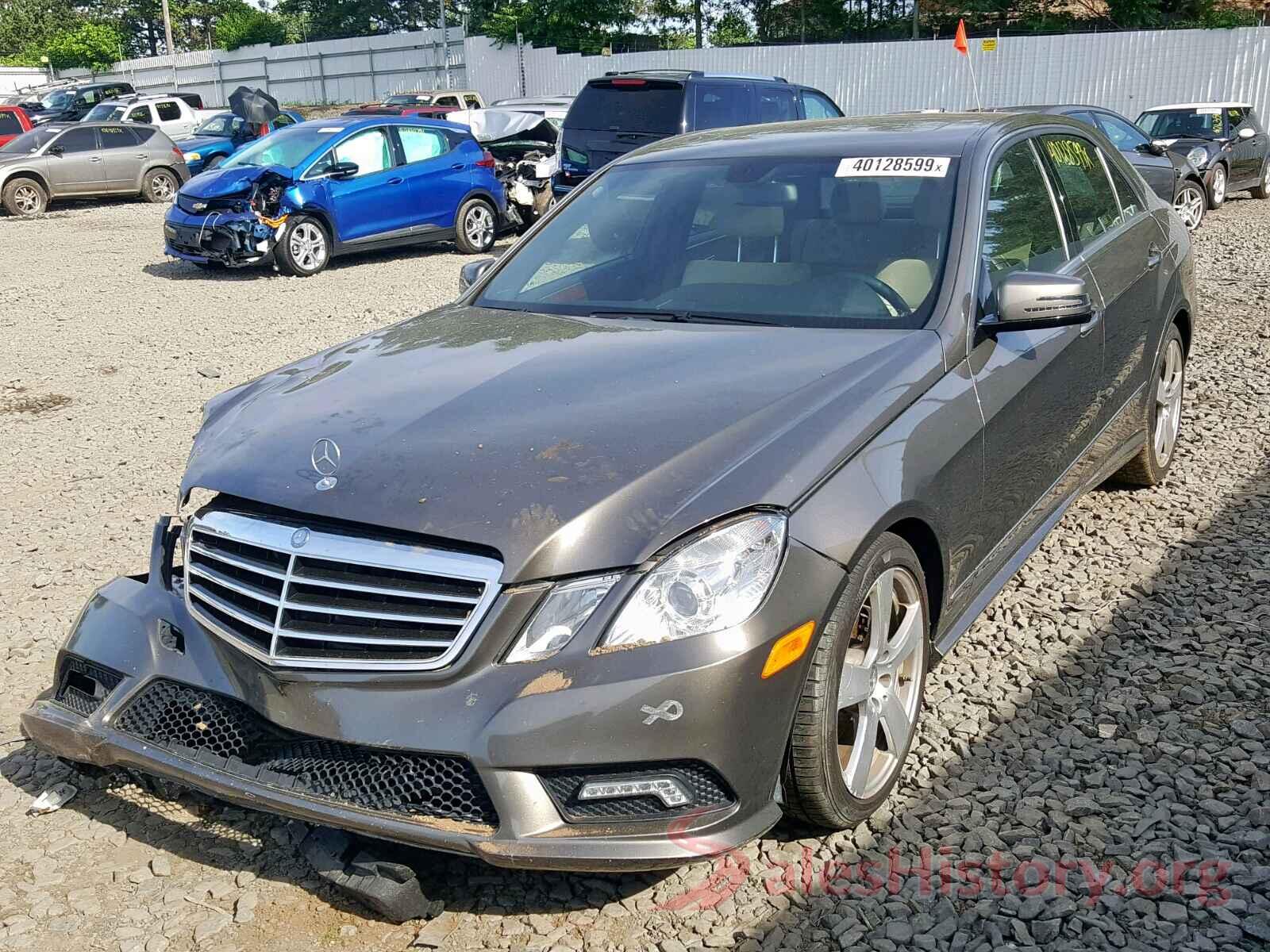 WDDHF8HB2BA353588 2011 MERCEDES-BENZ E 350 4MAT