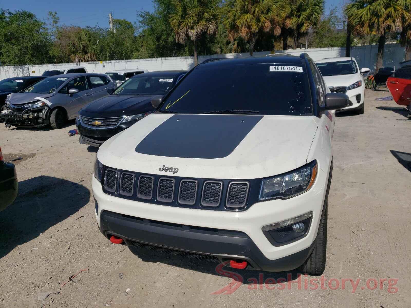 3C4NJDDB2KT752648 2019 JEEP COMPASS