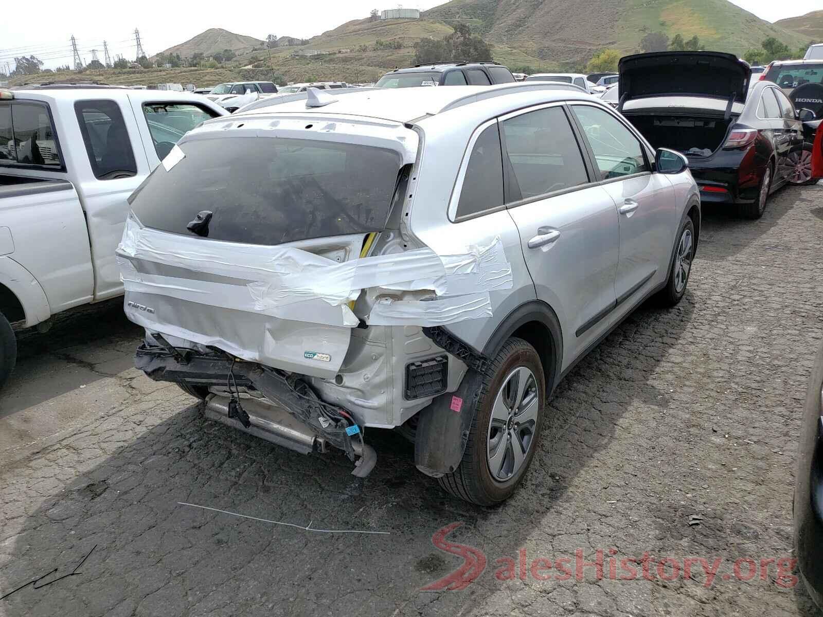 KNDCB3LC2L5369206 2020 KIA NIRO