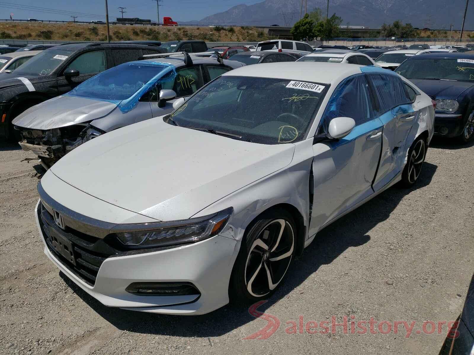 1HGCV1F32JA204351 2018 HONDA ACCORD