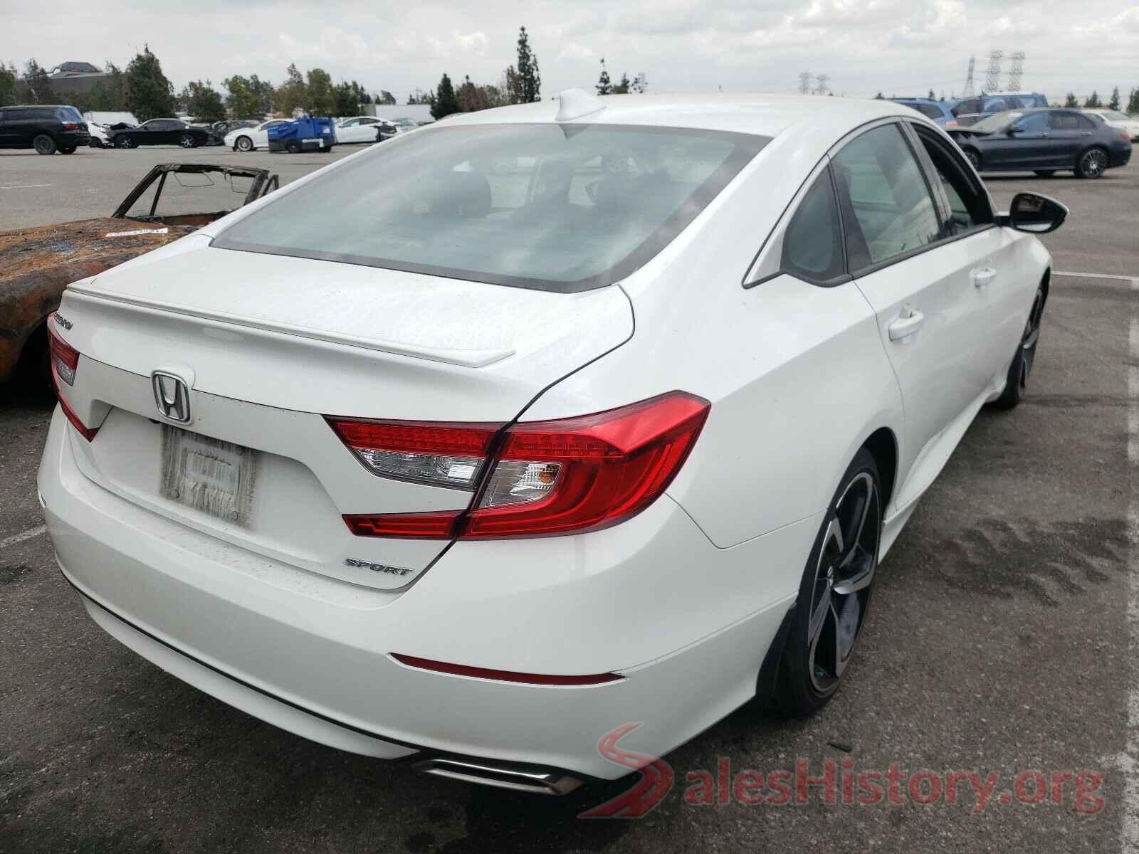 1HGCV1F32JA204351 2018 HONDA ACCORD