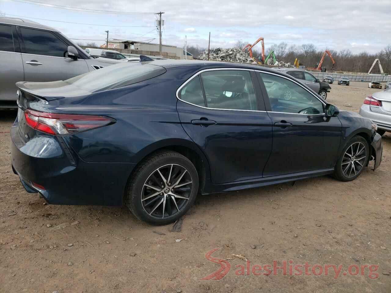 4T1G11AK6MU519324 2021 TOYOTA CAMRY