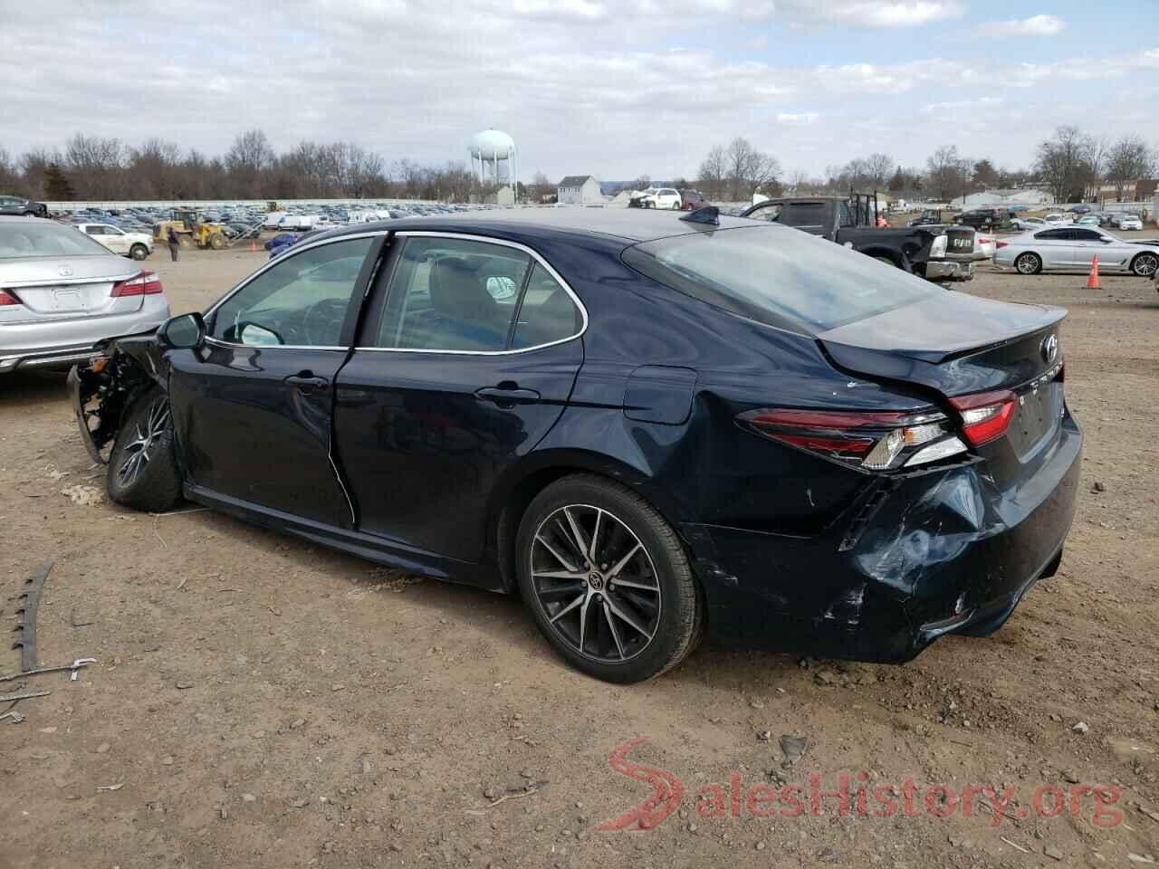 4T1G11AK6MU519324 2021 TOYOTA CAMRY