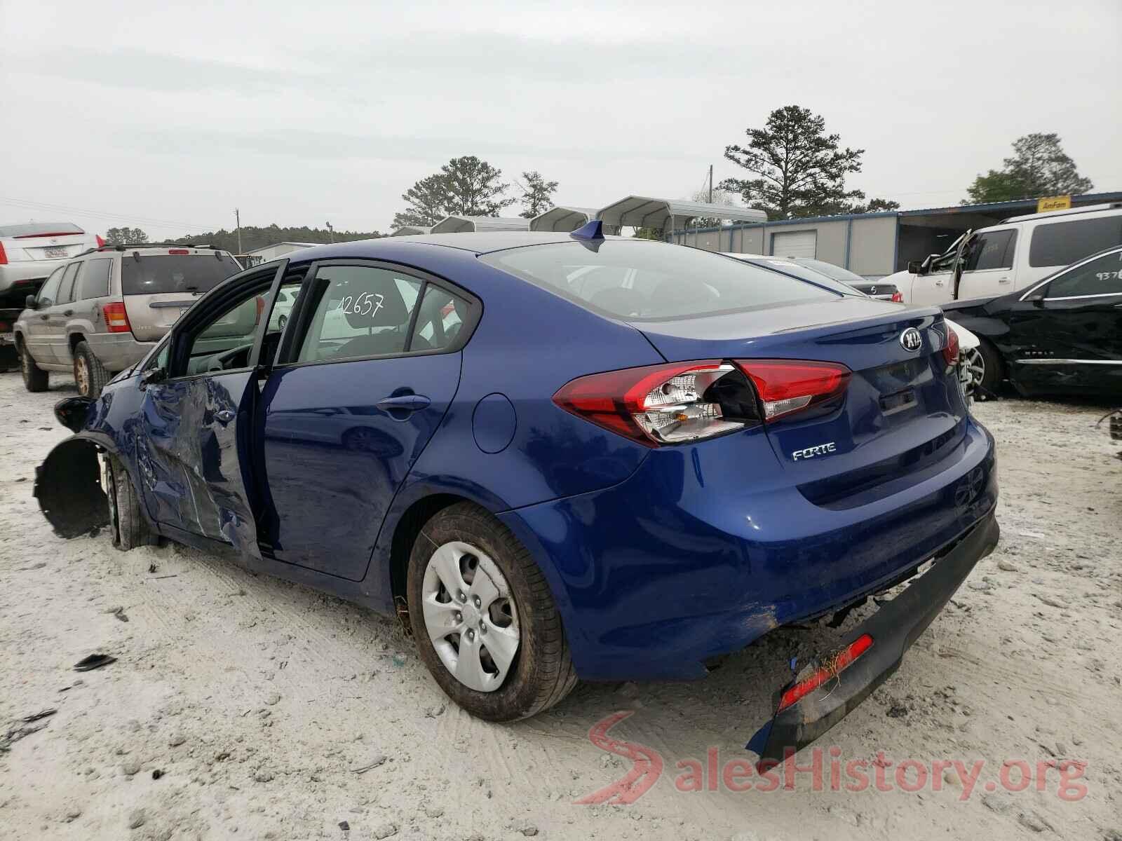 3KPFK4A71JE182825 2018 KIA FORTE