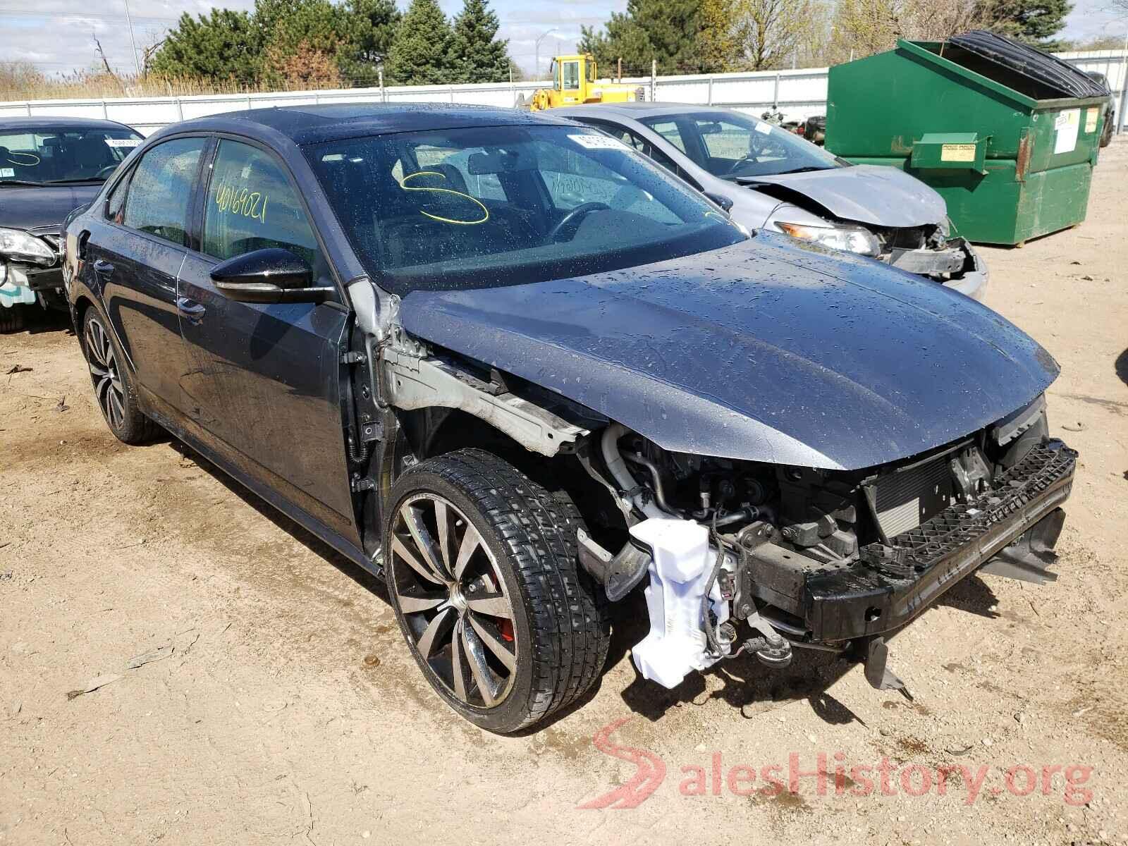 1VWJM7A30JC050811 2018 VOLKSWAGEN PASSAT