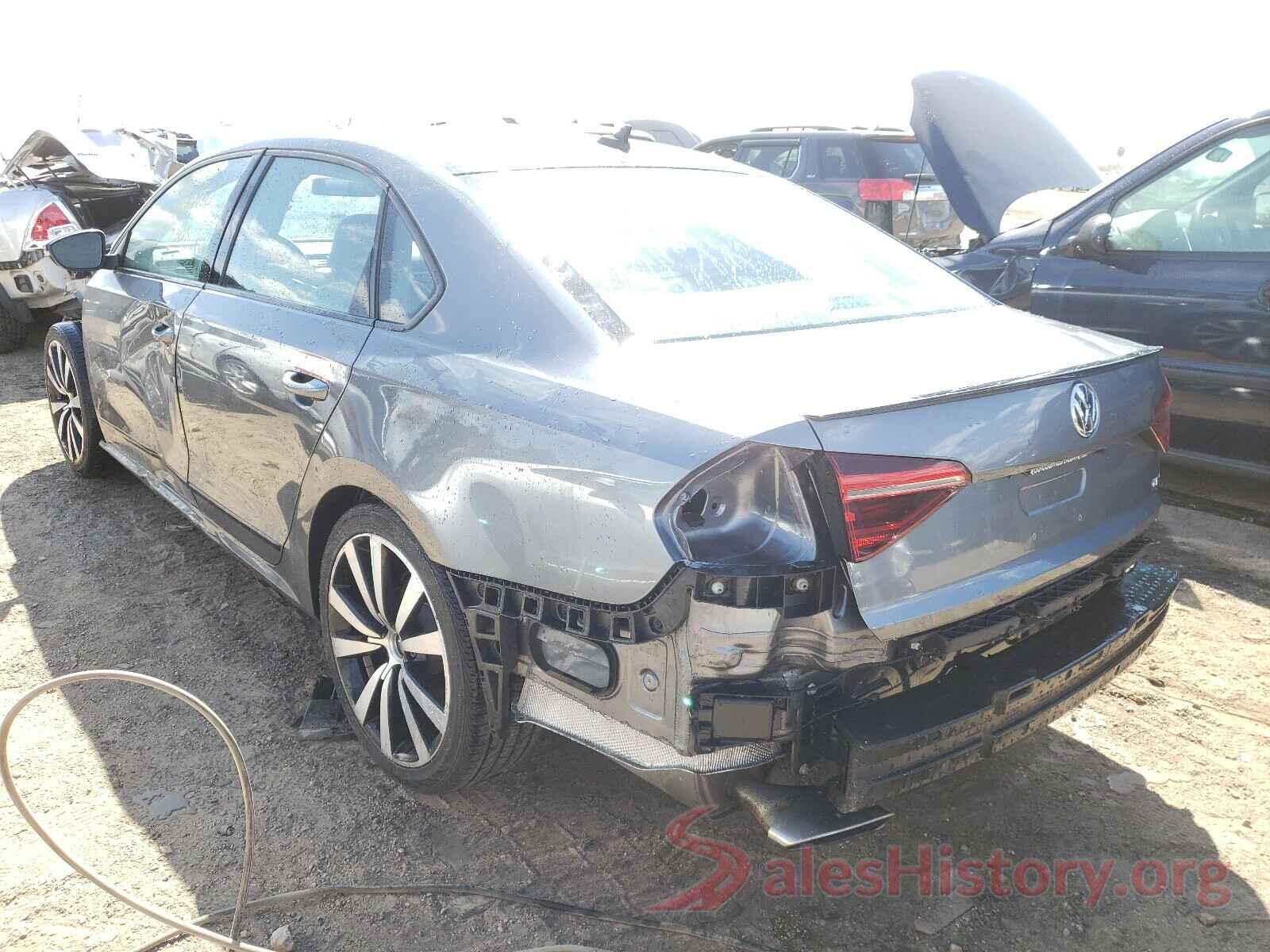 1VWJM7A30JC050811 2018 VOLKSWAGEN PASSAT