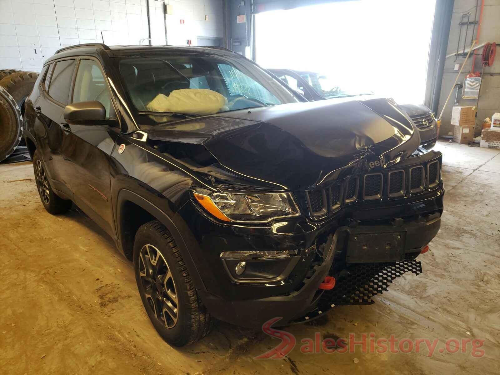 3C4NJDDB9KT848177 2019 JEEP COMPASS