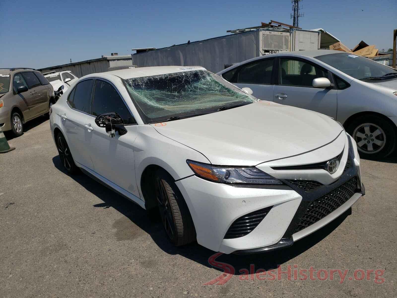 4T1B61HK3JU109108 2018 TOYOTA CAMRY