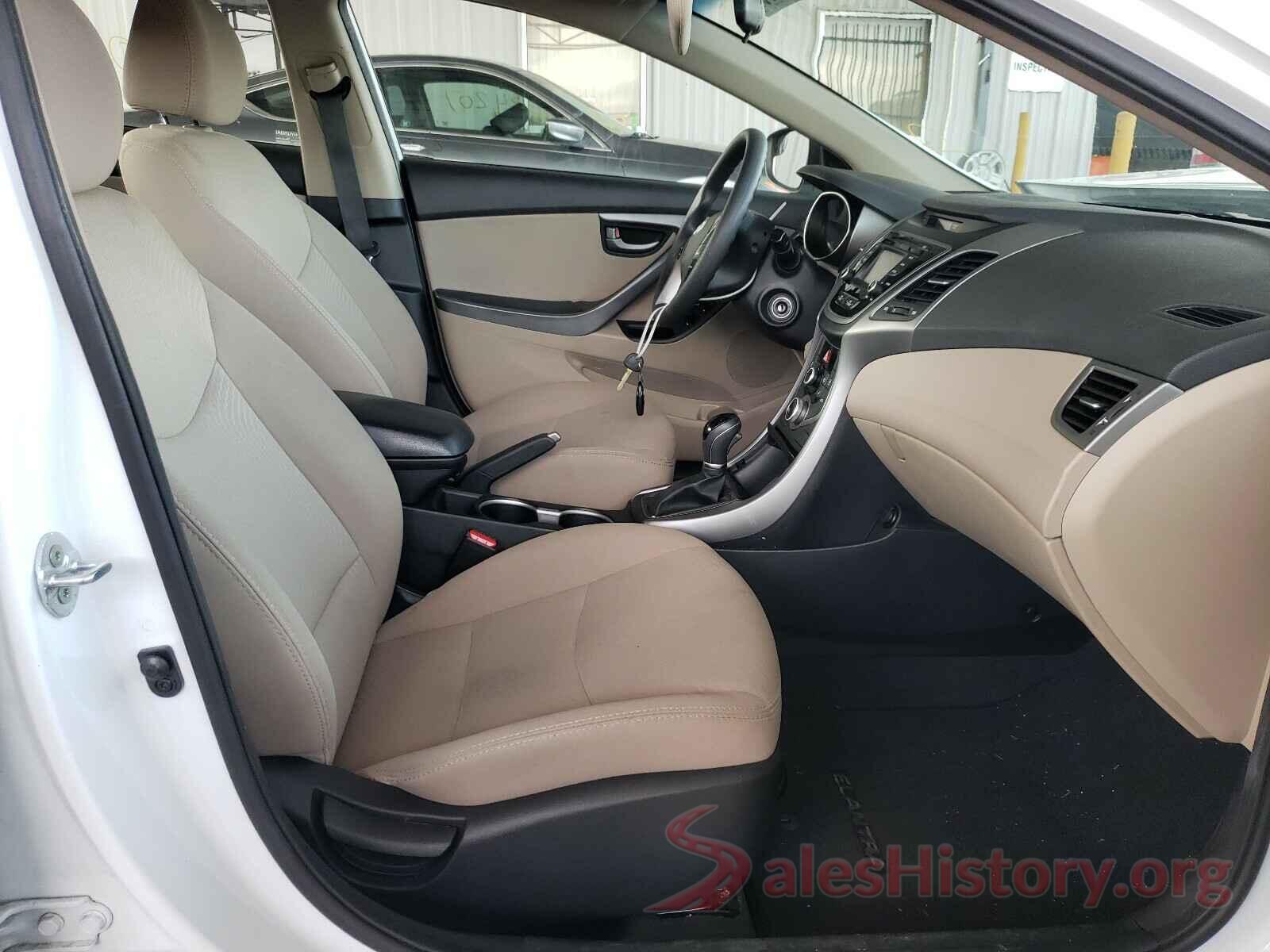 5NPDH4AE3GH722572 2016 HYUNDAI ELANTRA