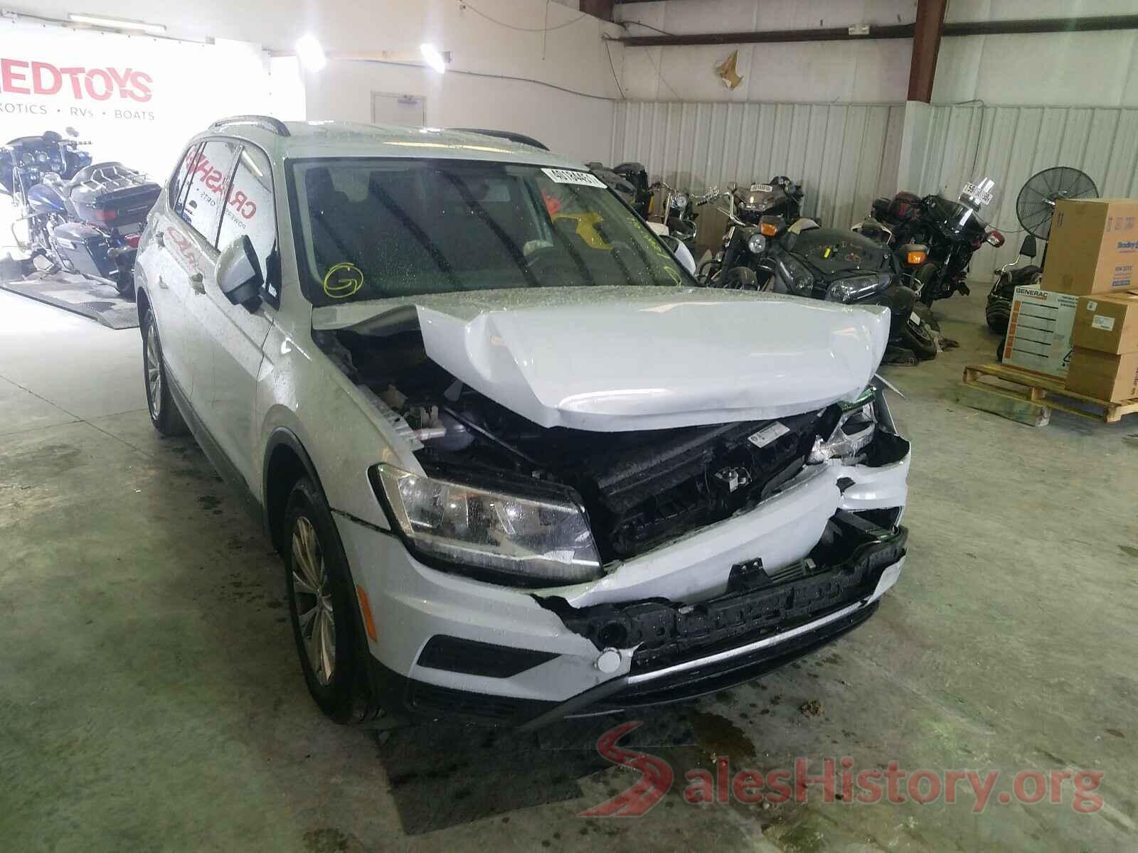 3VV1B7AX0JM059701 2018 VOLKSWAGEN TIGUAN