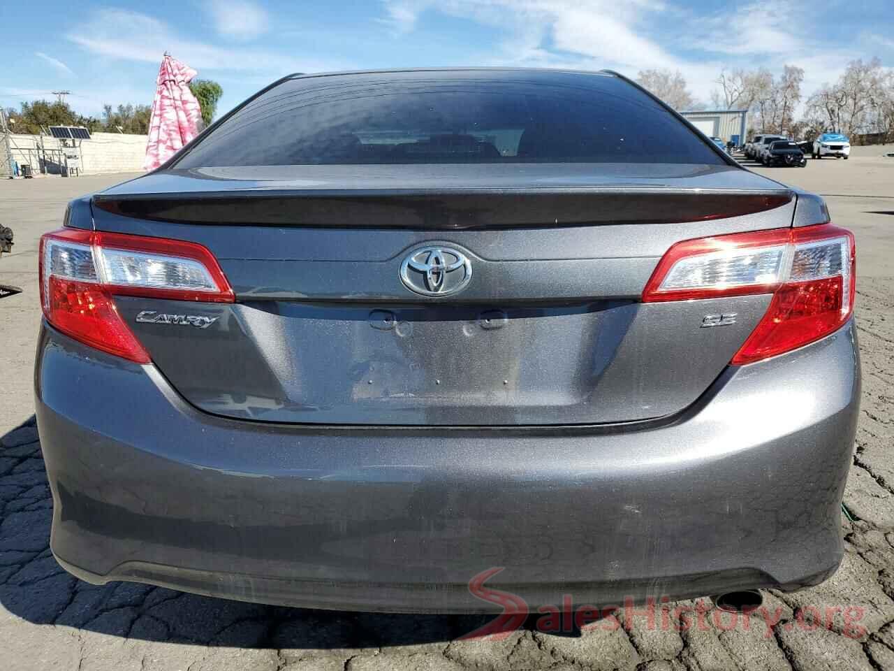 4T1BF1FK7EU749072 2014 TOYOTA CAMRY