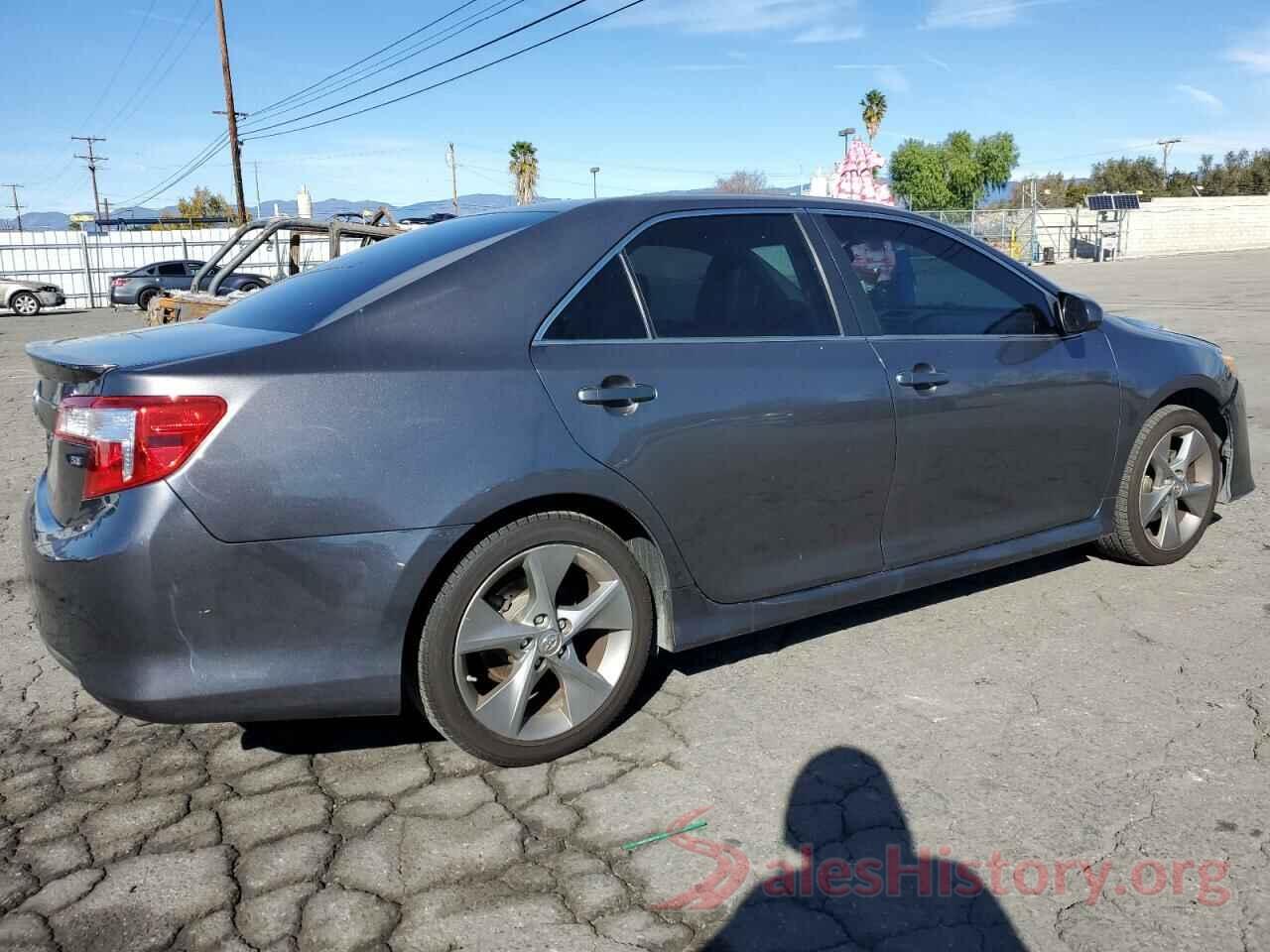 4T1BF1FK7EU749072 2014 TOYOTA CAMRY