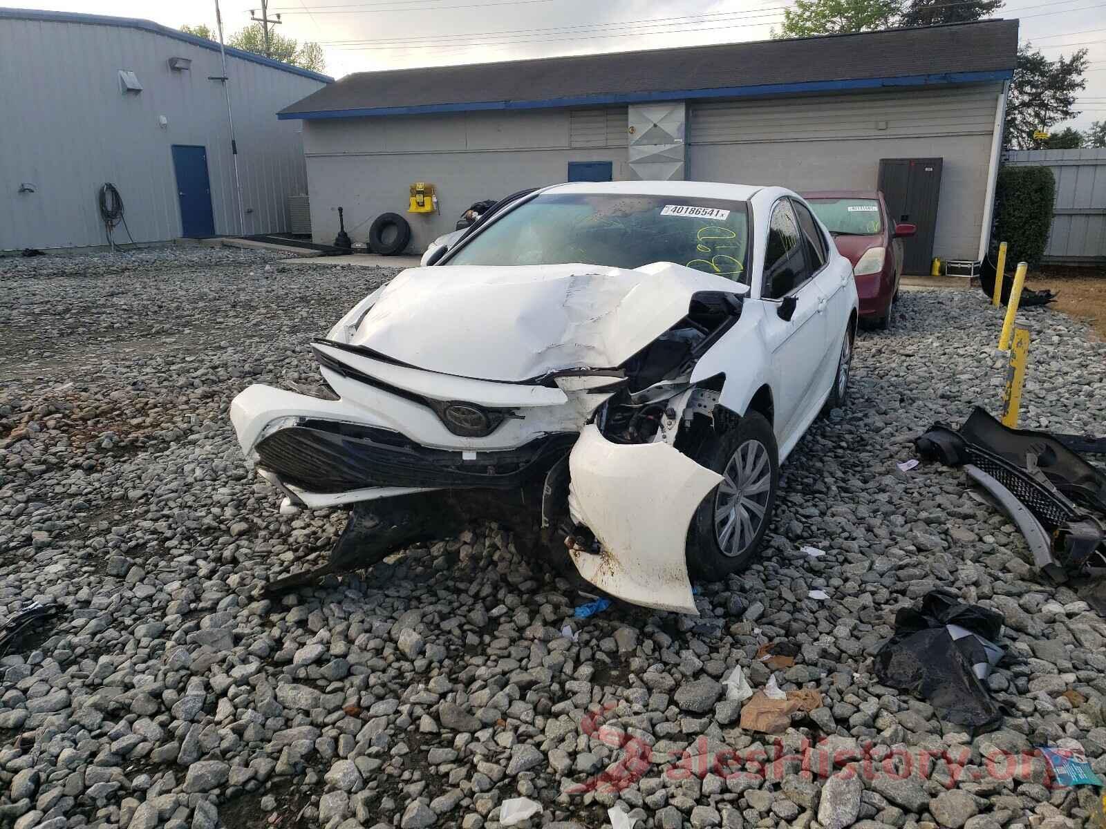 4T1B11HK5JU539284 2018 TOYOTA CAMRY