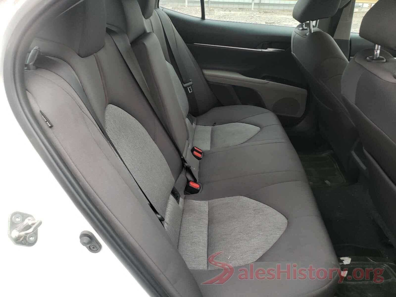 4T1B11HKXKU262360 2019 TOYOTA CAMRY