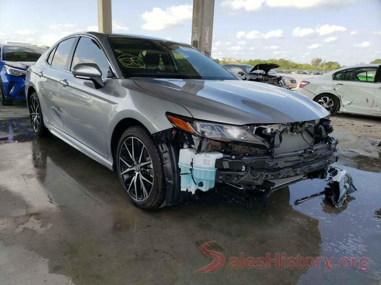 4T1G11AKXNU656722 2022 TOYOTA CAMRY