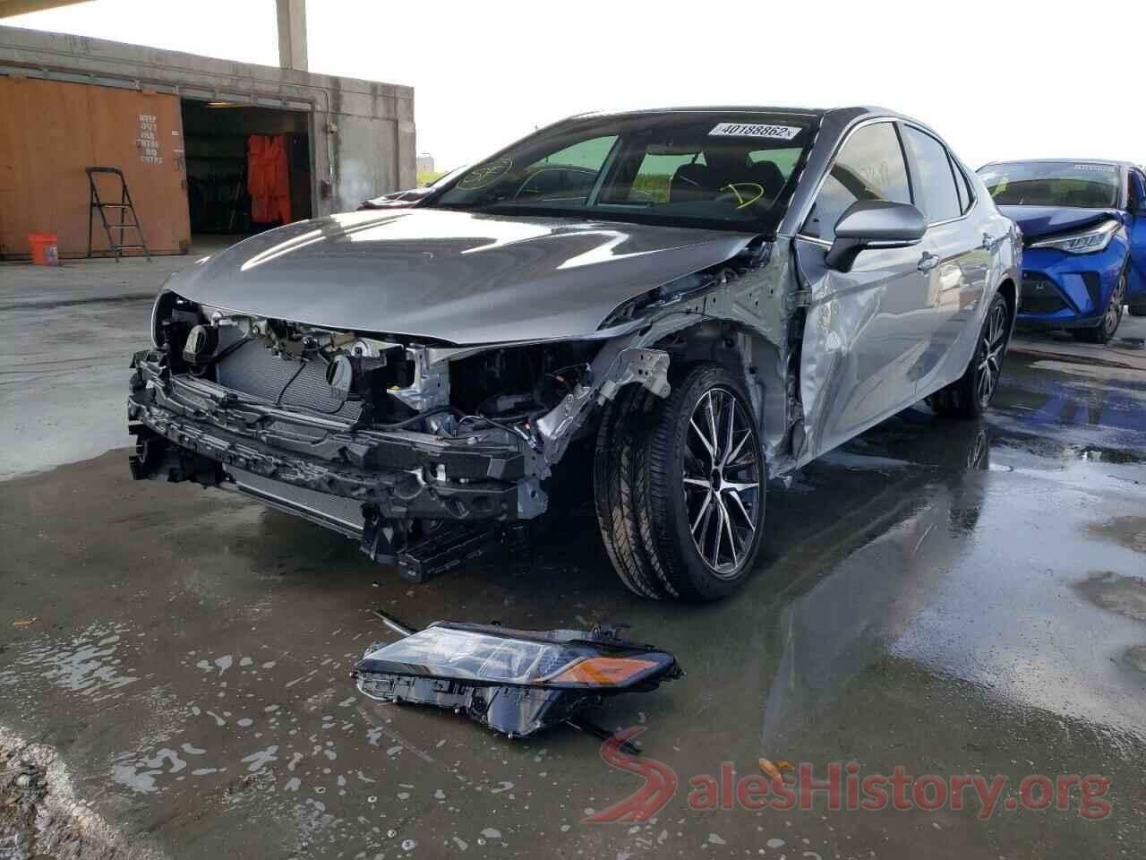 4T1G11AKXNU656722 2022 TOYOTA CAMRY