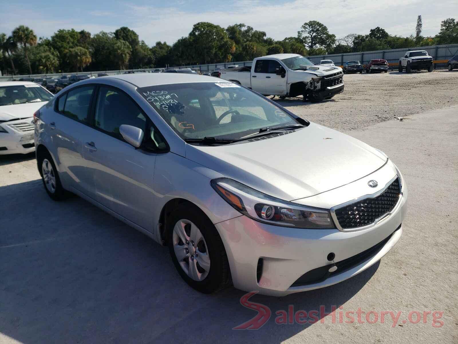 3KPFL4A70JE174700 2018 KIA FORTE