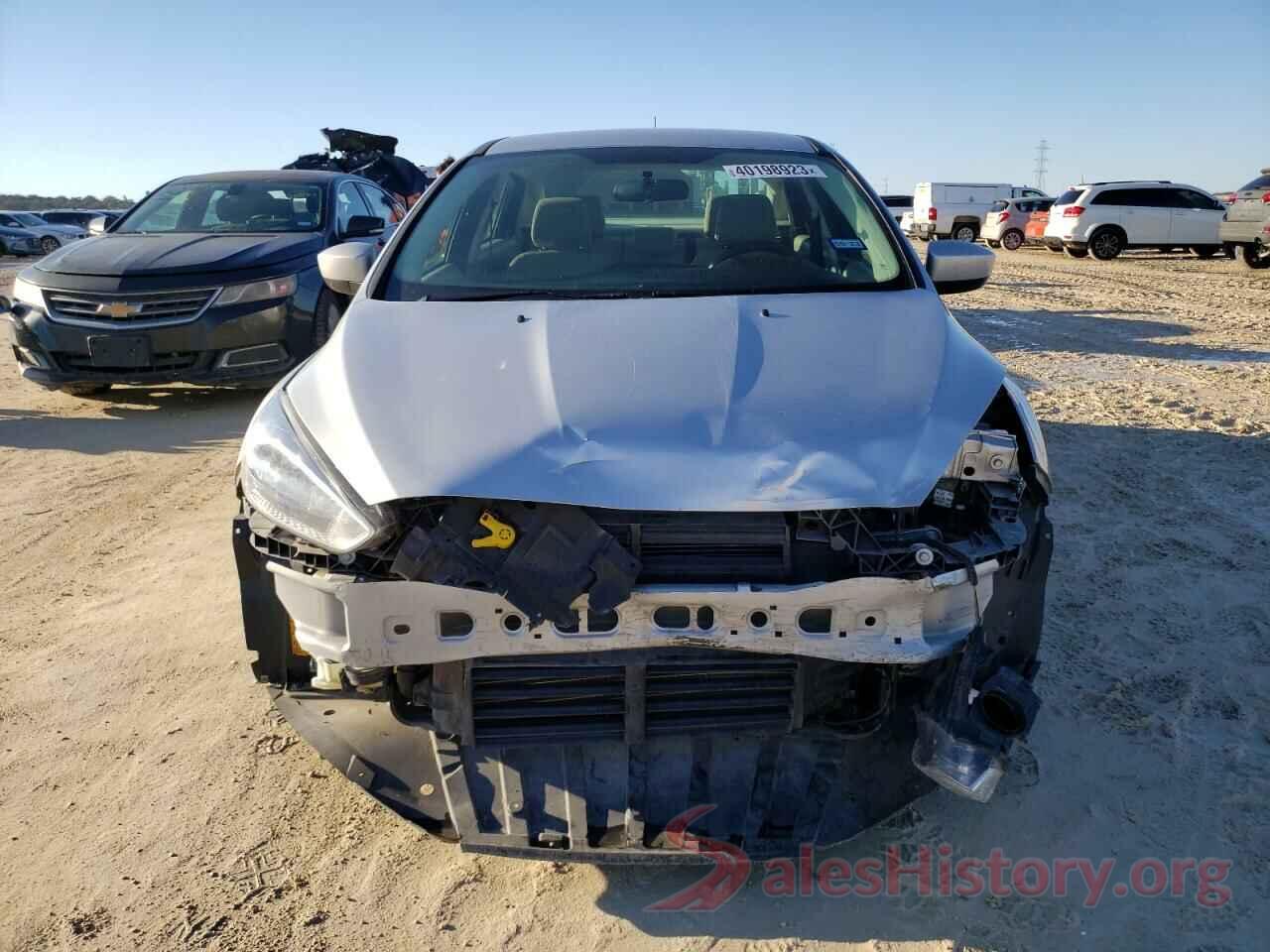 1FADP3F23JL252810 2018 FORD FOCUS