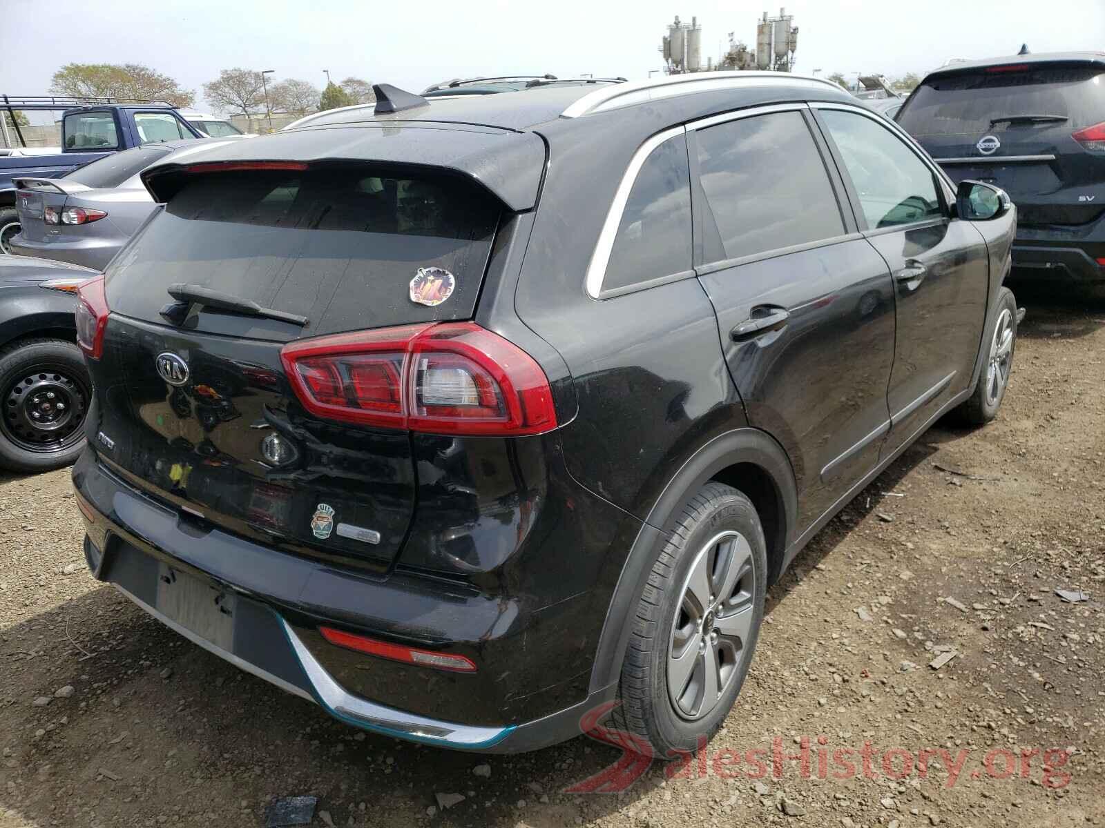 KNDCD3LD7K5260936 2019 KIA NIRO