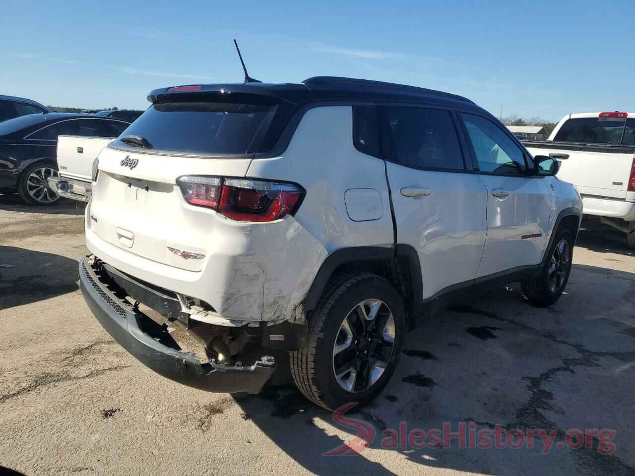 3C4NJDDBXJT417653 2018 JEEP COMPASS