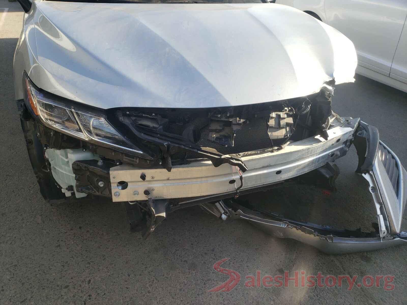 4T1B11HK7JU539884 2018 TOYOTA CAMRY