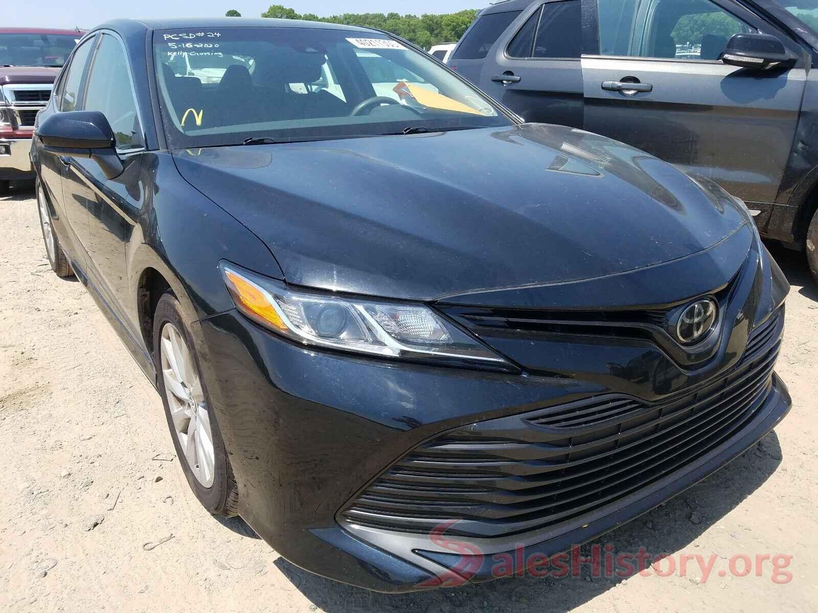 4T1B11HK0JU651989 2018 TOYOTA CAMRY