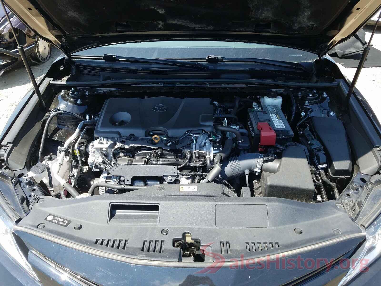 4T1B11HK0JU651989 2018 TOYOTA CAMRY