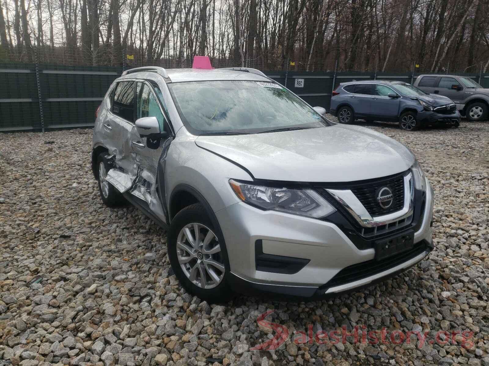 KNMAT2MV6JP608174 2018 NISSAN ROGUE