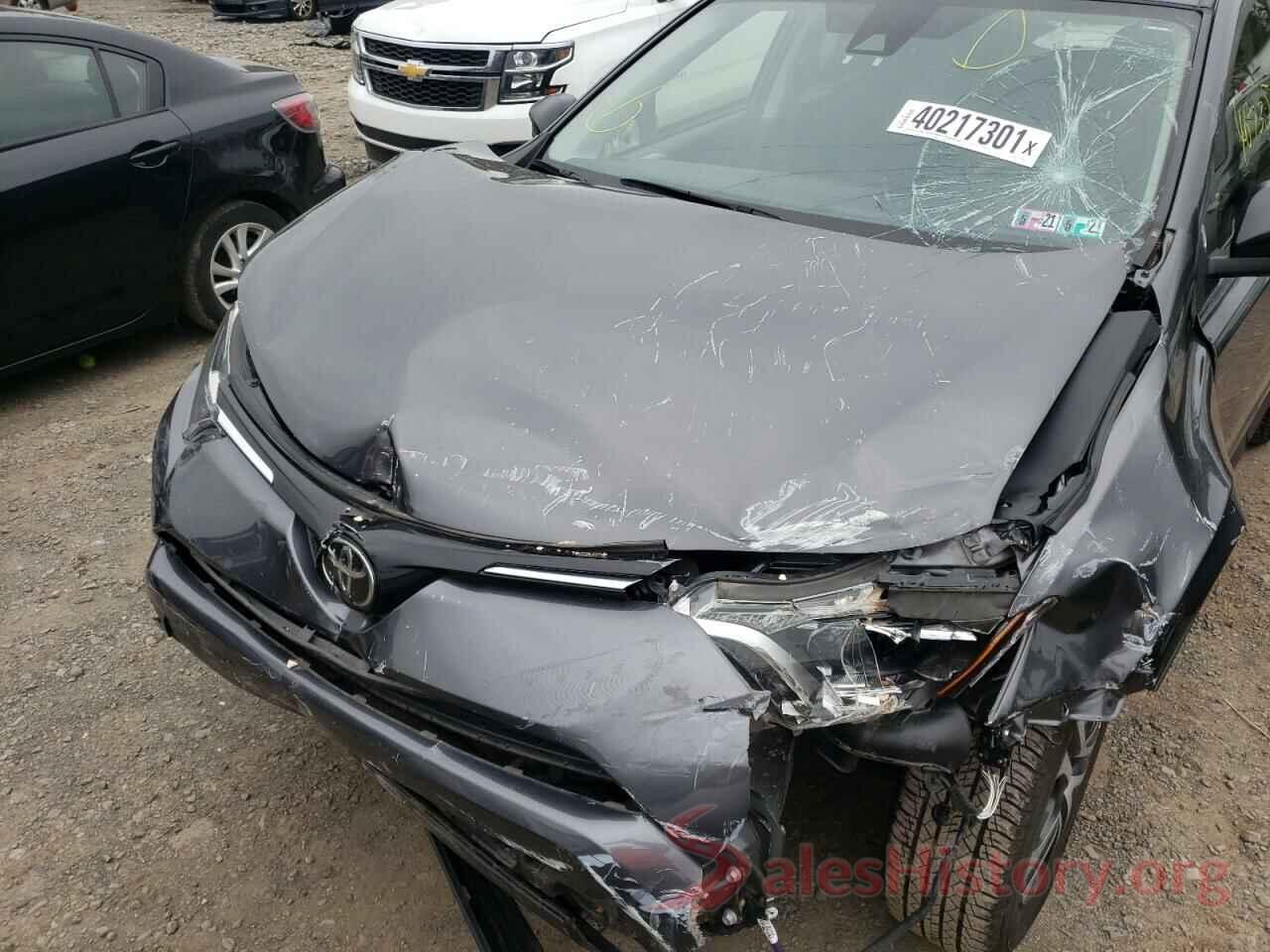 JTMZFREV2HJ123965 2017 TOYOTA RAV4