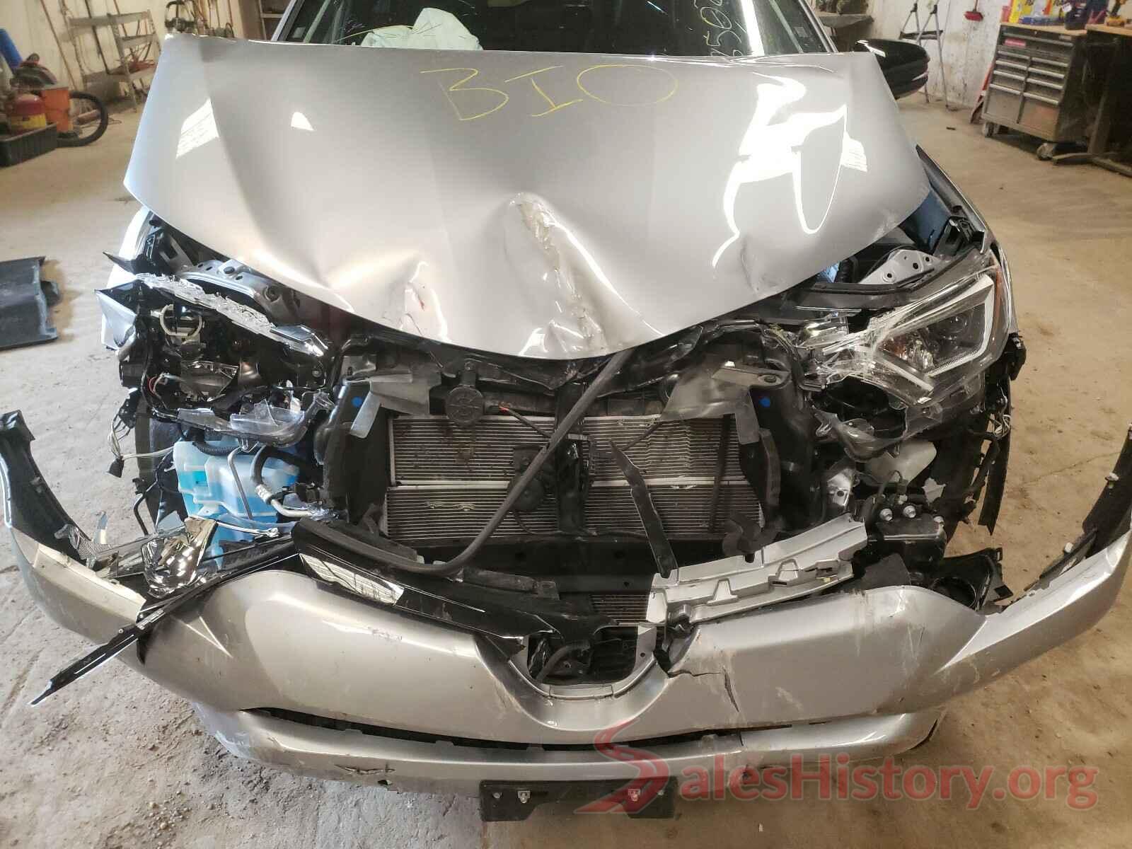 JTMJJREV3JD185021 2018 TOYOTA RAV4