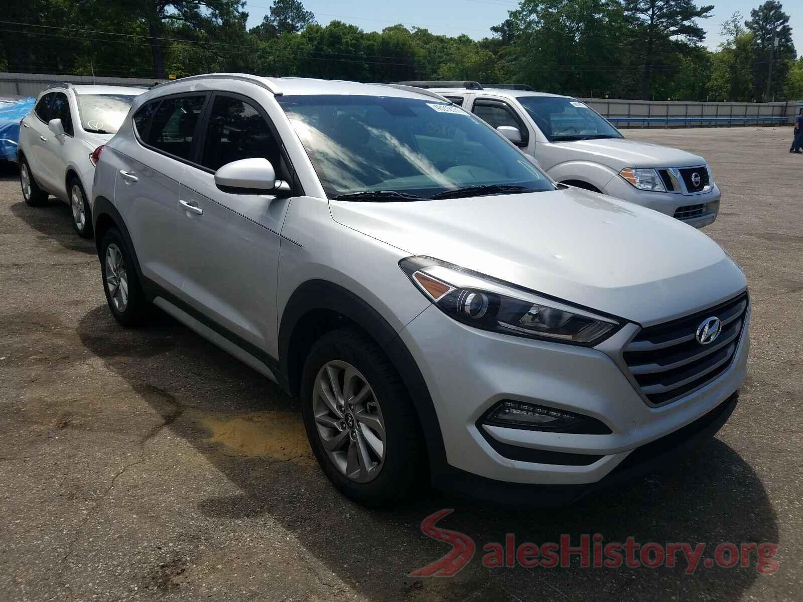 KM8J33A44HU587205 2017 HYUNDAI TUCSON