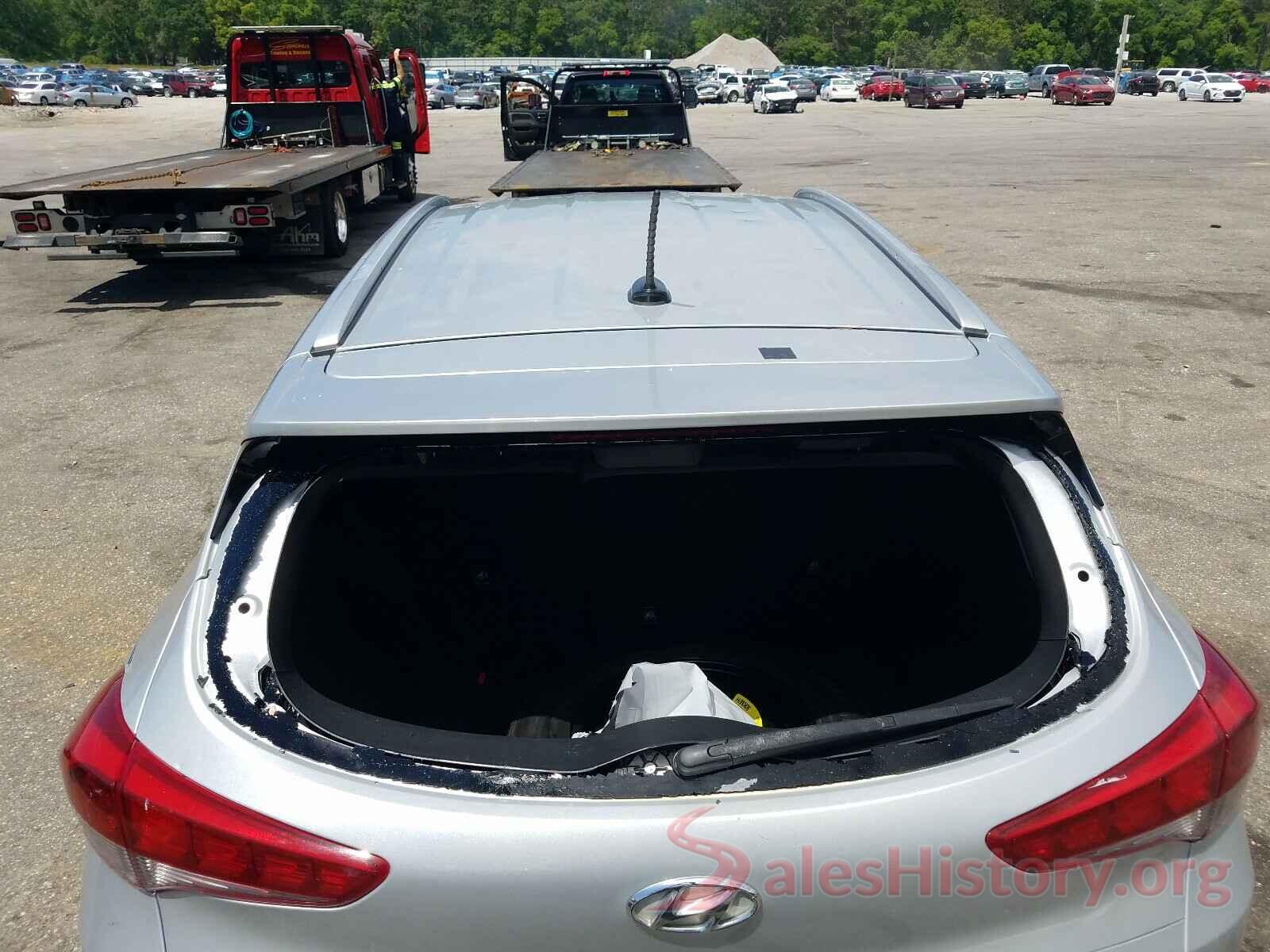 KM8J33A44HU587205 2017 HYUNDAI TUCSON