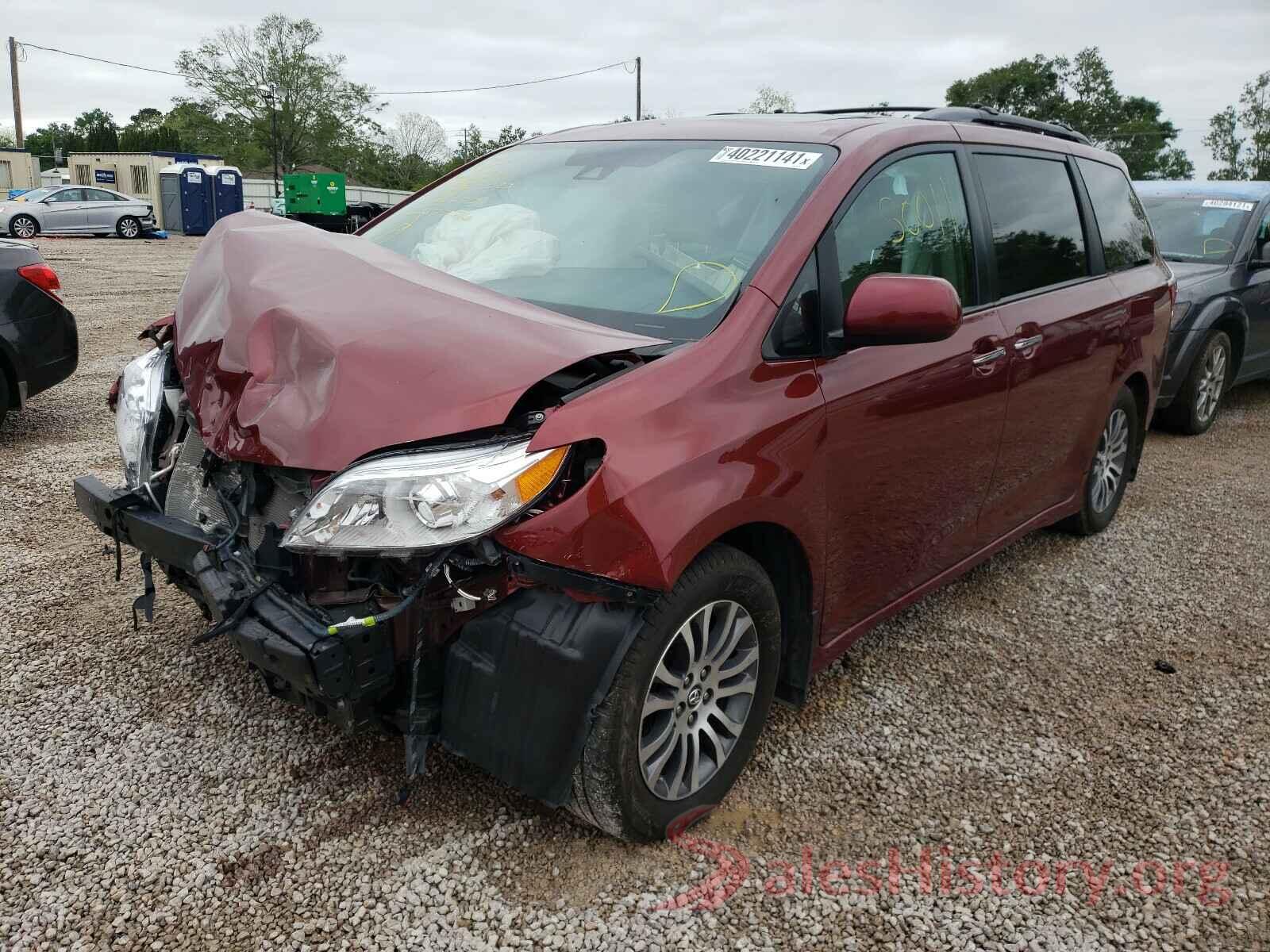 5TDYZ3DC8KS977126 2019 TOYOTA SIENNA