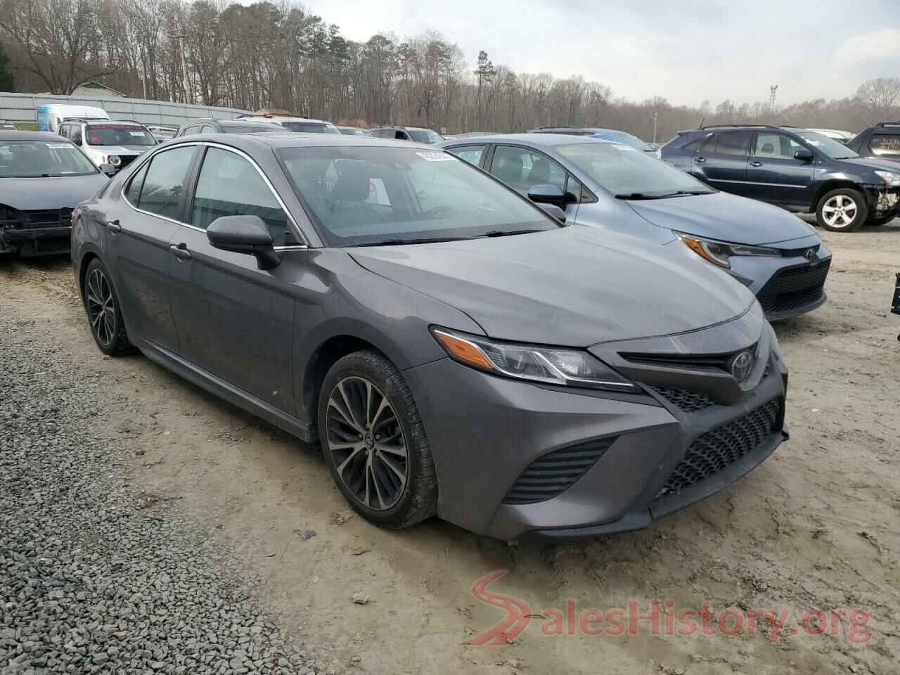 4T1B11HK8JU623812 2018 TOYOTA CAMRY