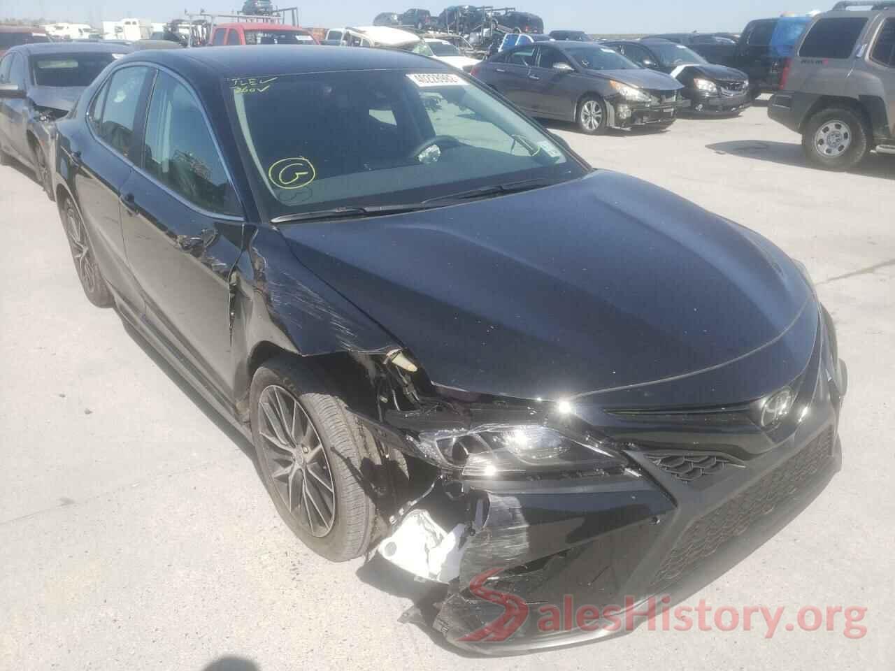 4T1G11AK6NU659388 2022 TOYOTA CAMRY