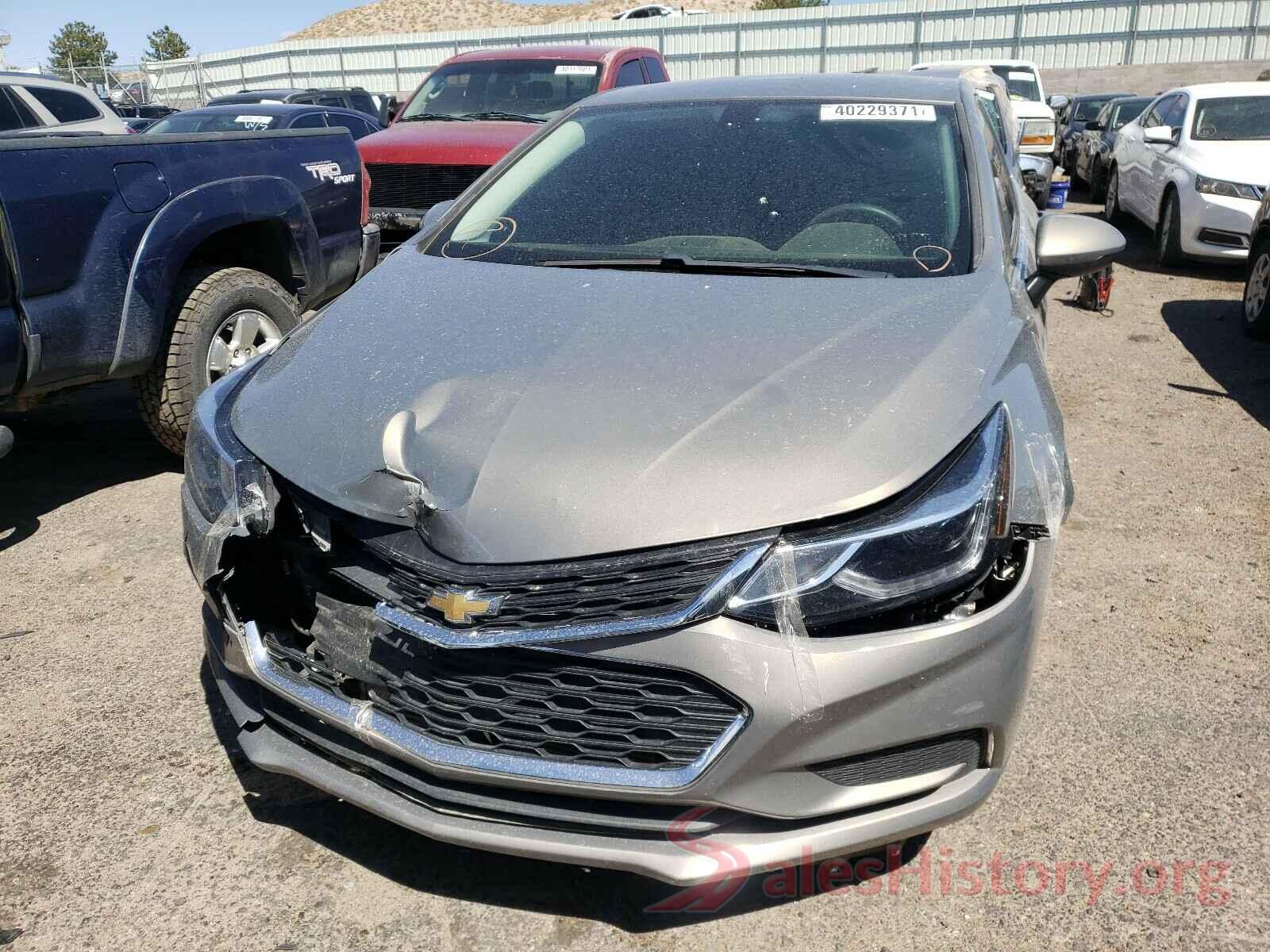 1G1BE5SM9J7180152 2018 CHEVROLET CRUZE