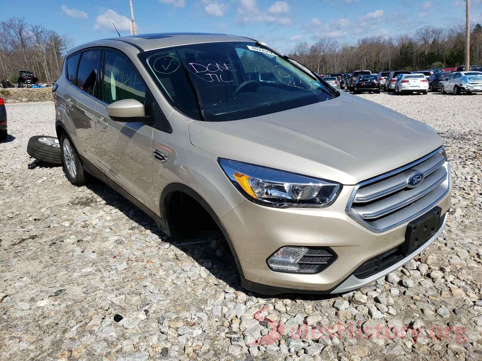 1FMCU9G9XHUE28054 2017 FORD ESCAPE