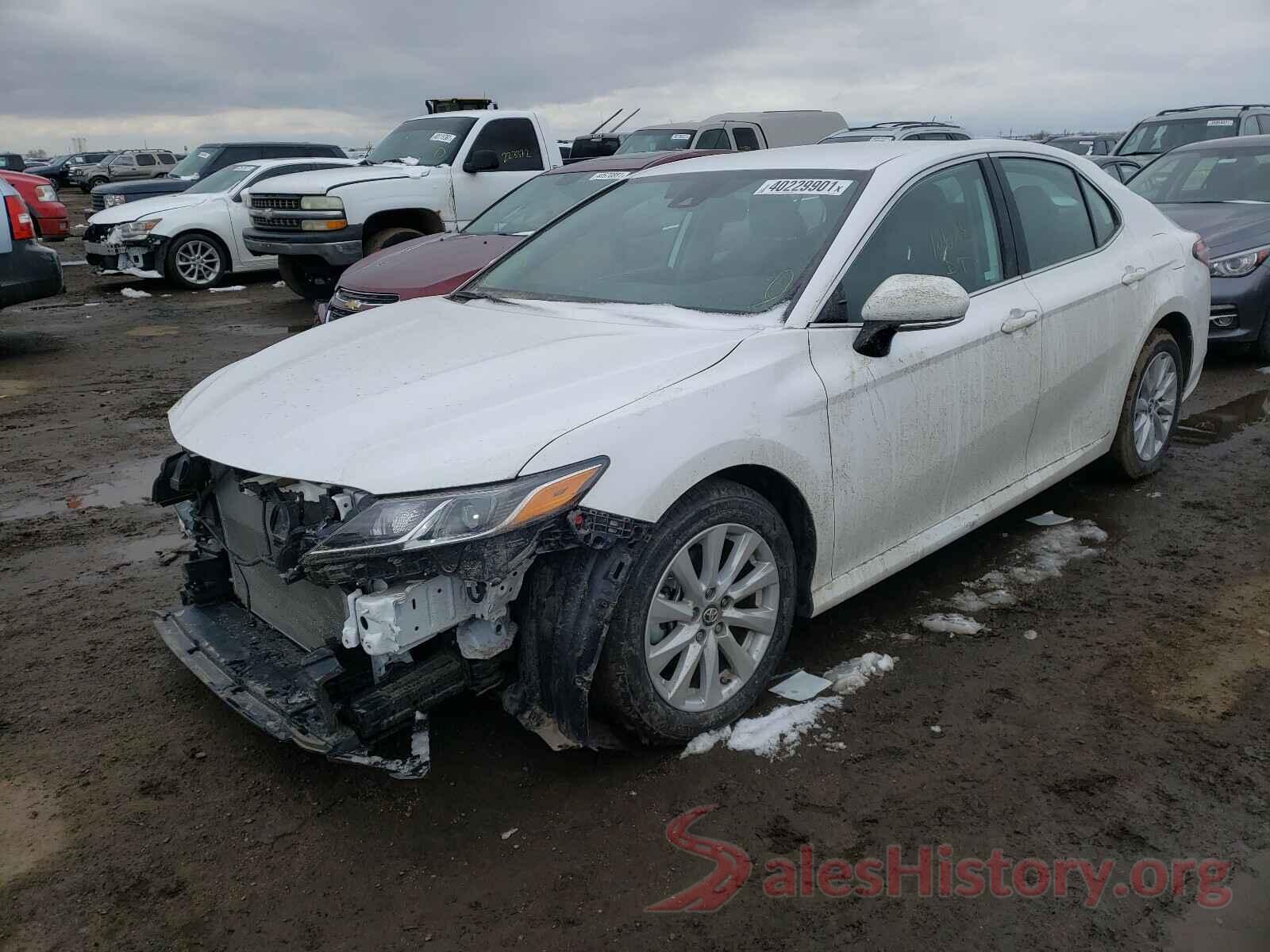 4T1B11HK8KU768057 2019 TOYOTA CAMRY