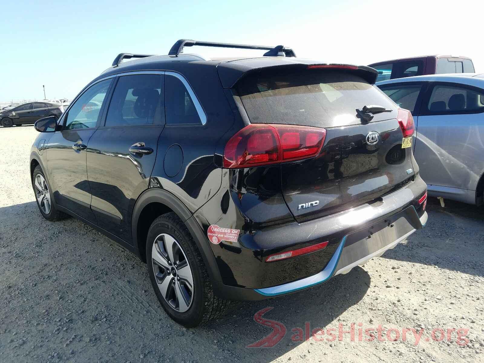 KNDCM3LD7J5144991 2018 KIA NIRO