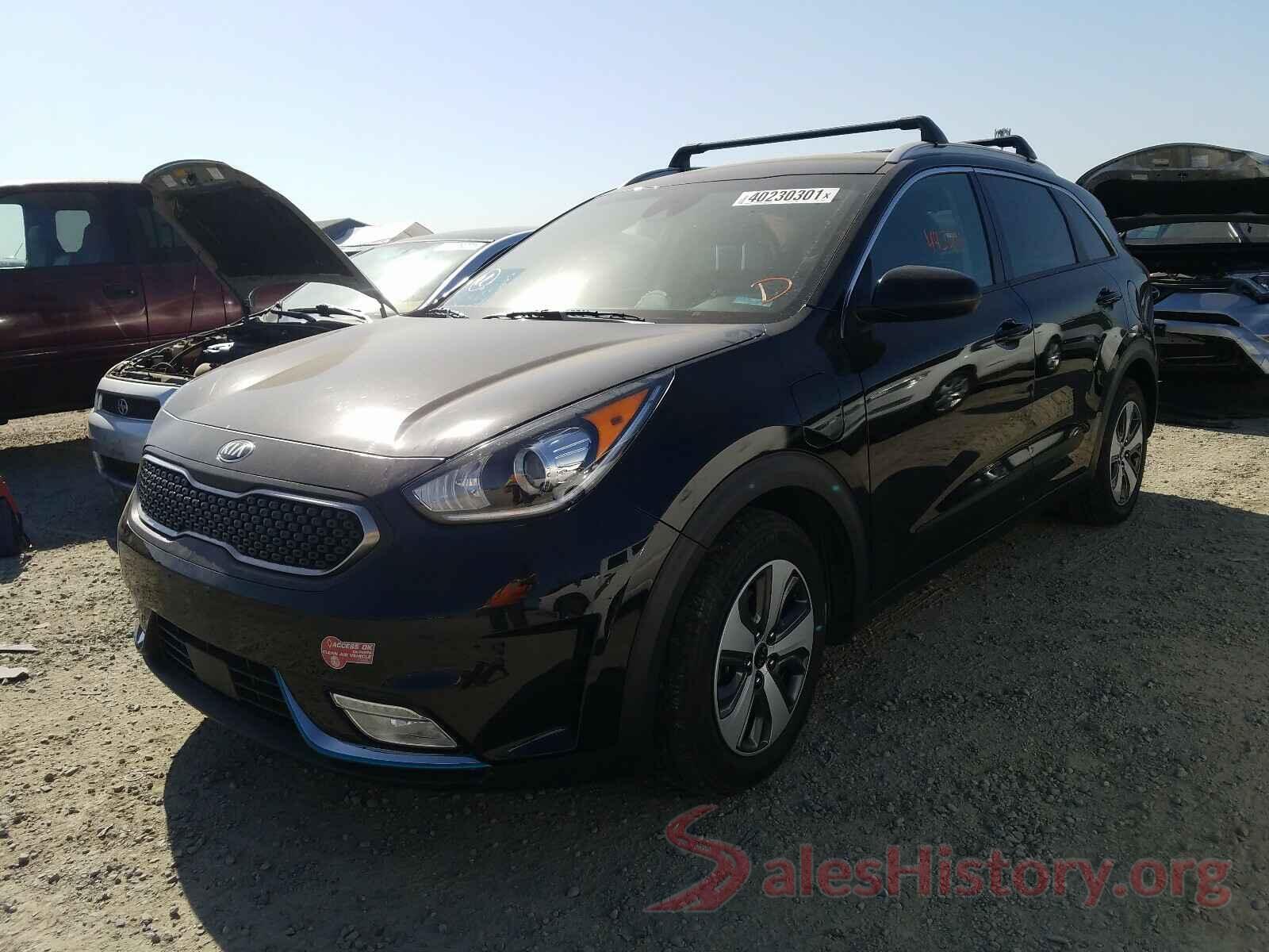 KNDCM3LD7J5144991 2018 KIA NIRO