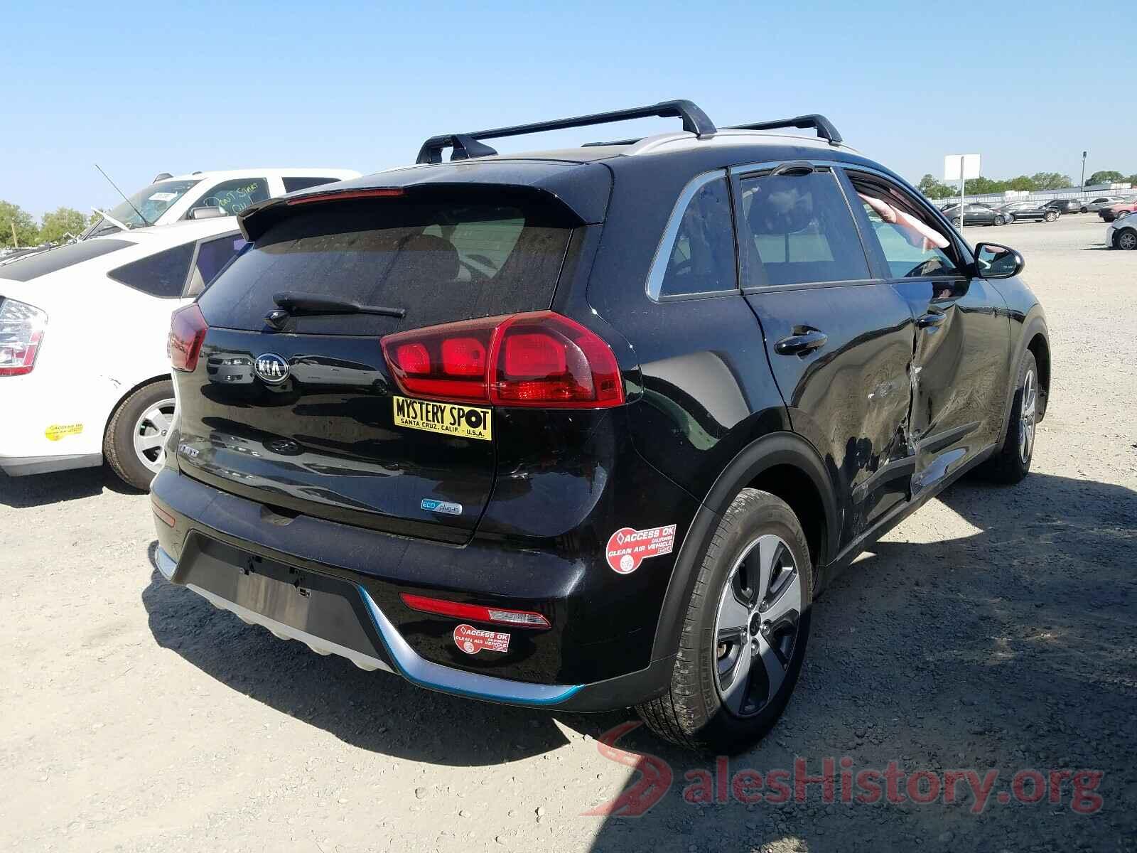 KNDCM3LD7J5144991 2018 KIA NIRO