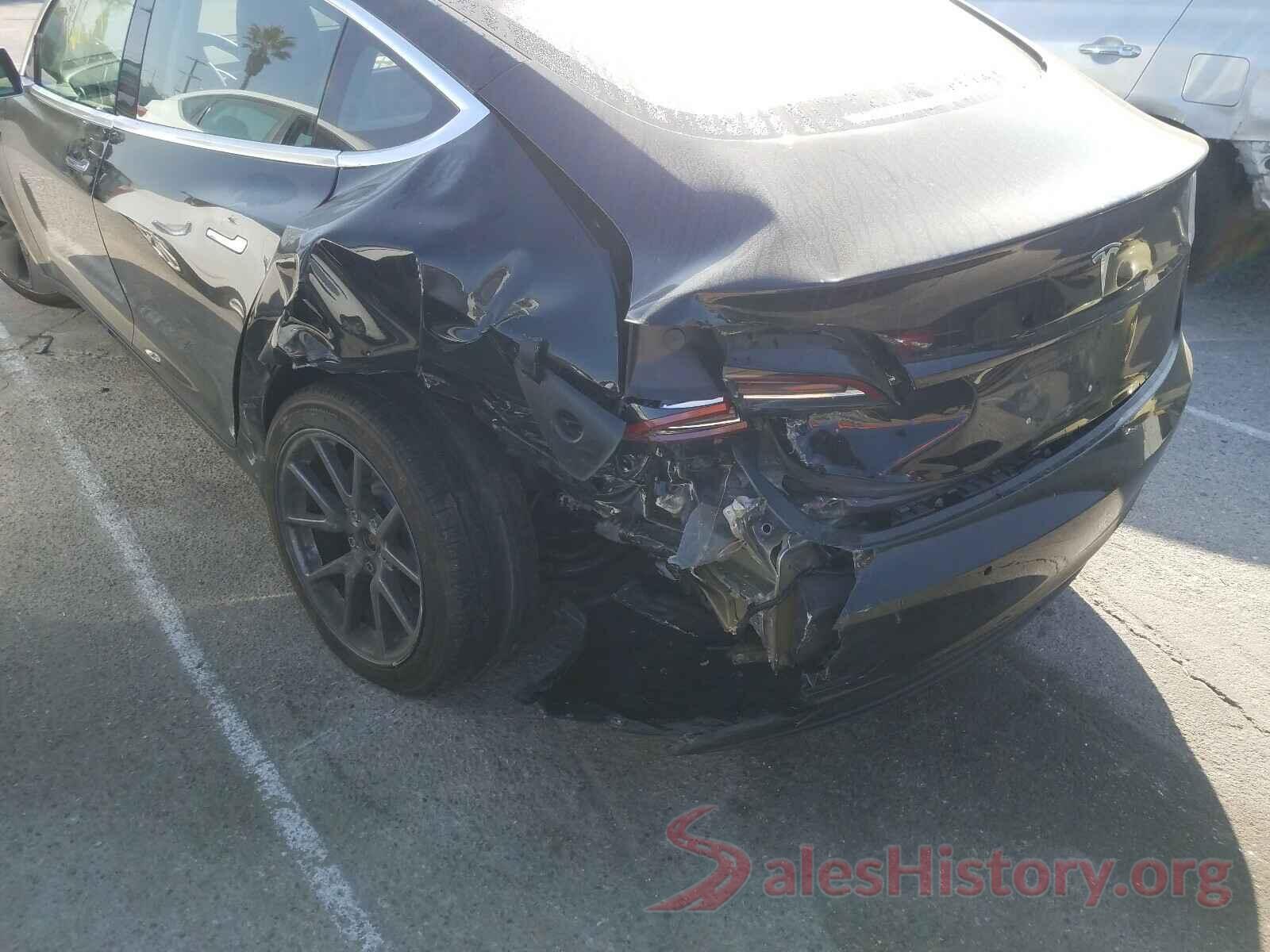 5YJ3E1EA3JF052117 2018 TESLA MODEL 3