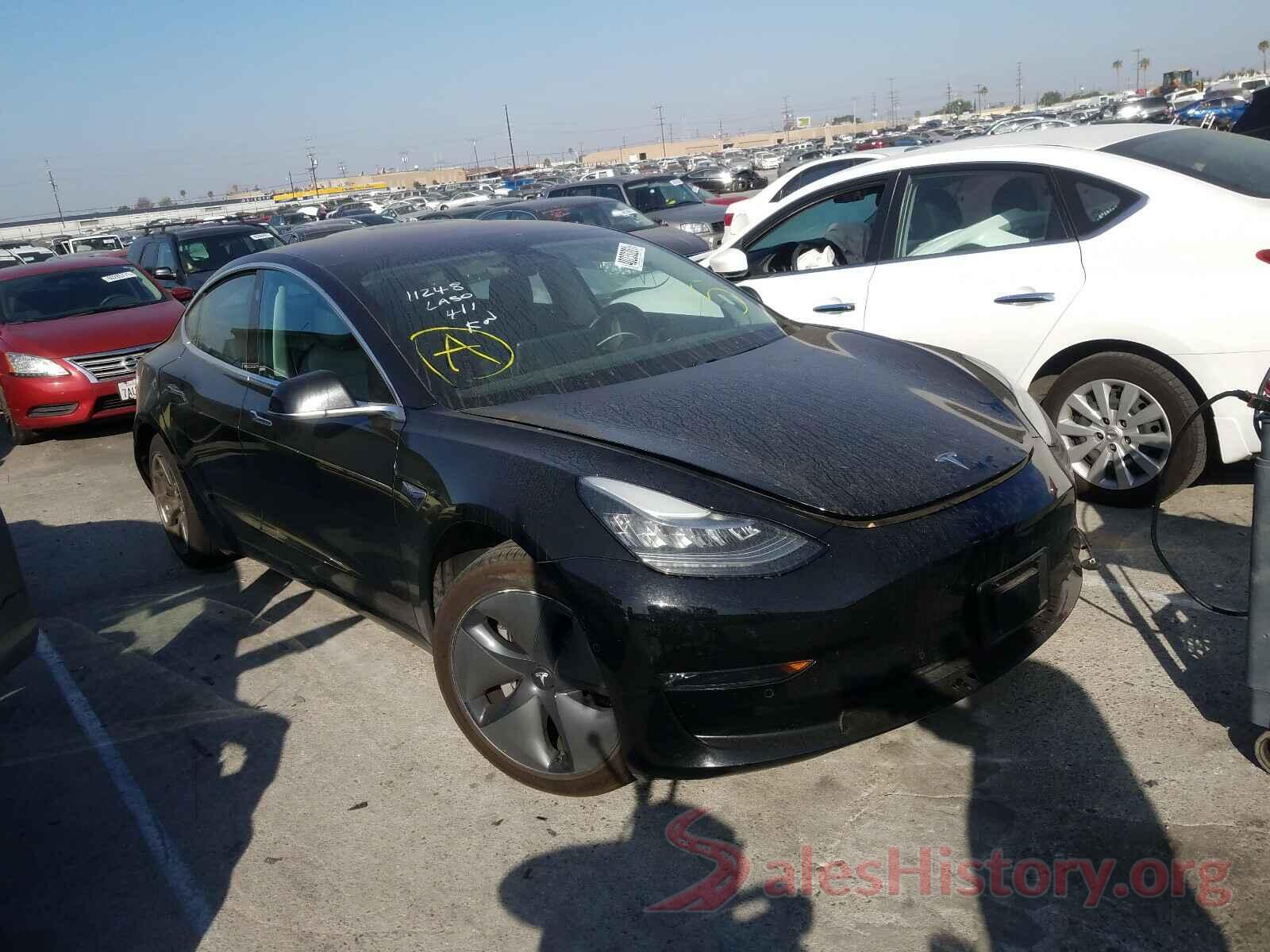 5YJ3E1EA3JF052117 2018 TESLA MODEL 3