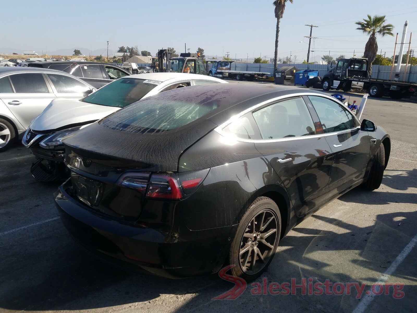 5YJ3E1EA3JF052117 2018 TESLA MODEL 3