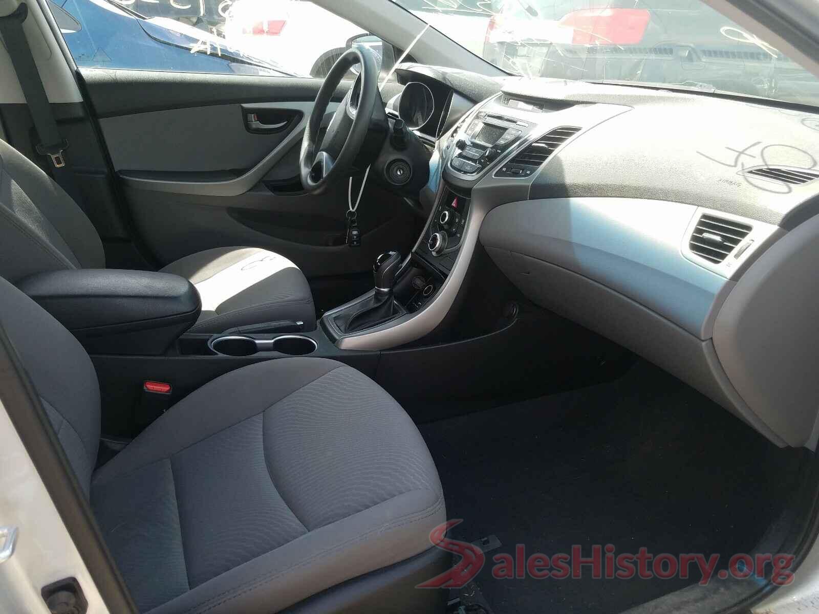 5NPDH4AE6GH793569 2016 HYUNDAI ELANTRA