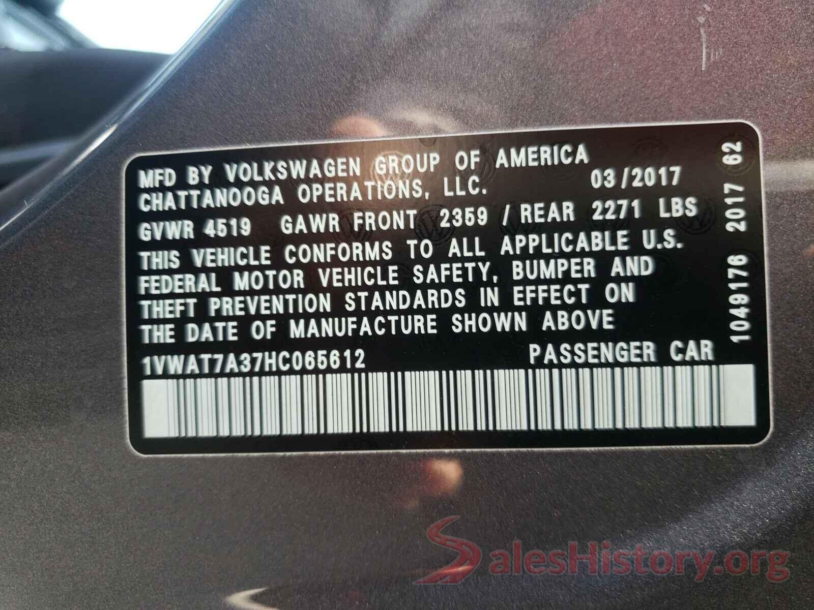 1VWAT7A37HC065612 2017 VOLKSWAGEN PASSAT