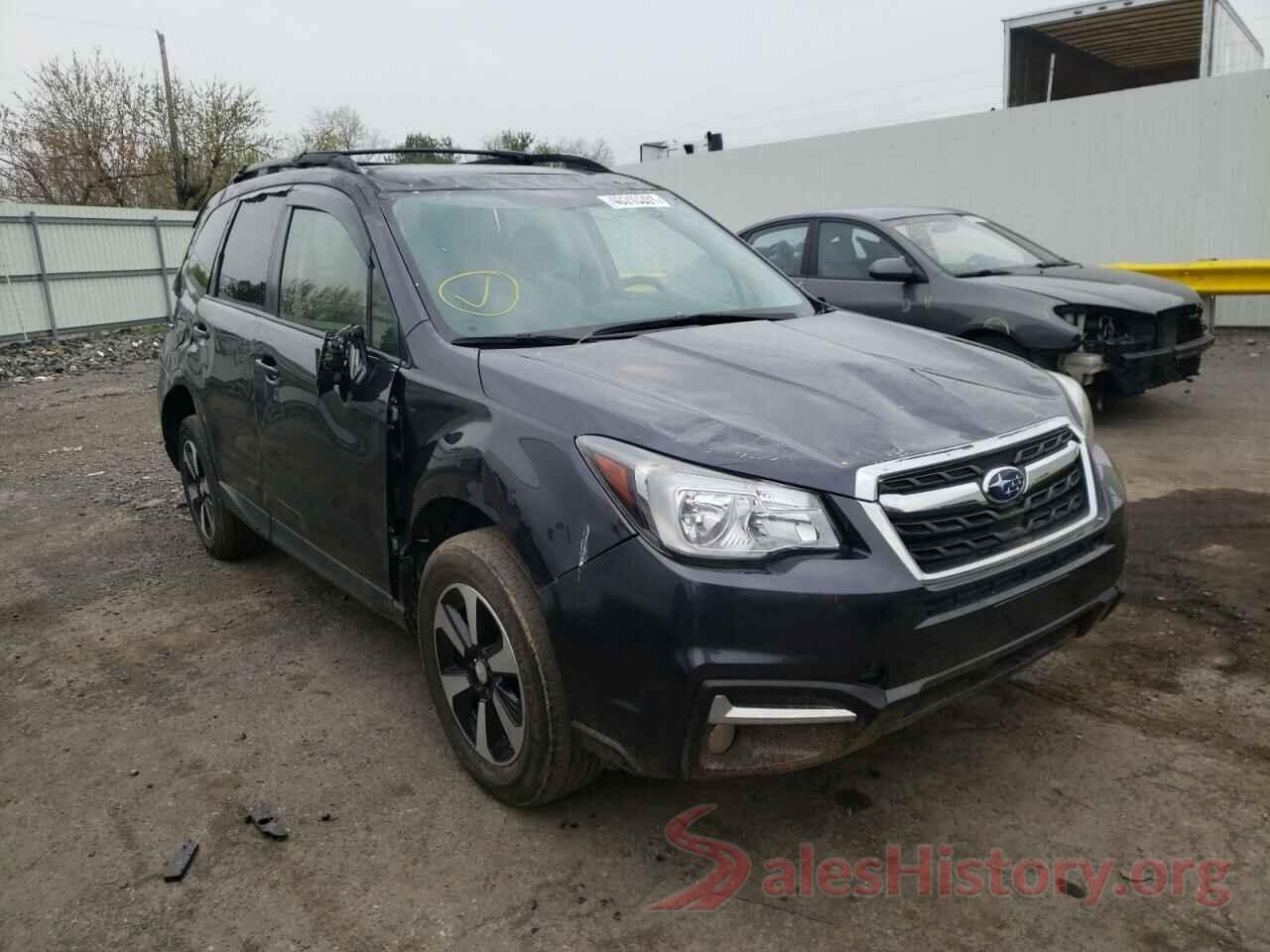 JF2SJAJC4JH525085 2018 SUBARU FORESTER