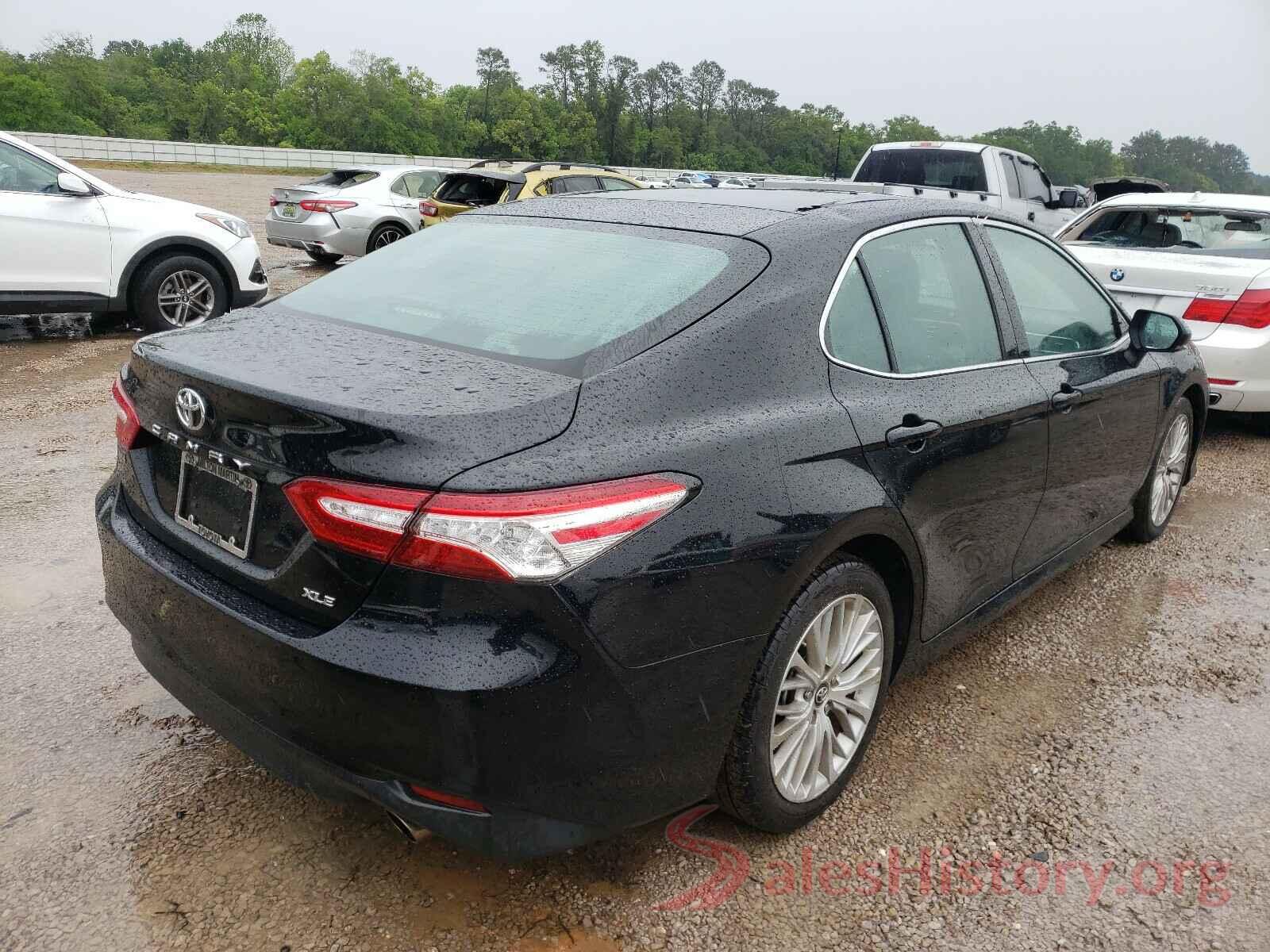 4T1B11HK3JU099677 2018 TOYOTA CAMRY