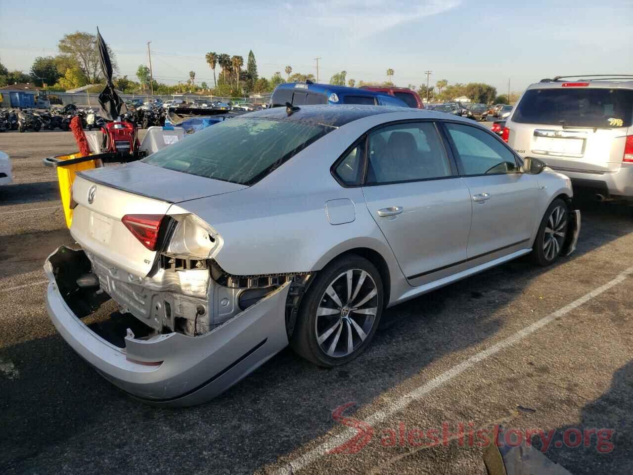 1VWJM7A33JC049846 2018 VOLKSWAGEN PASSAT