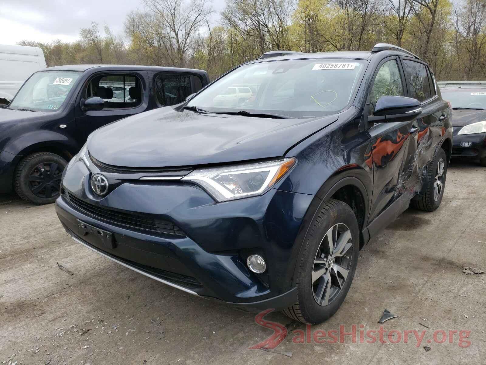 JTMRFREV3HJ703175 2017 TOYOTA RAV4